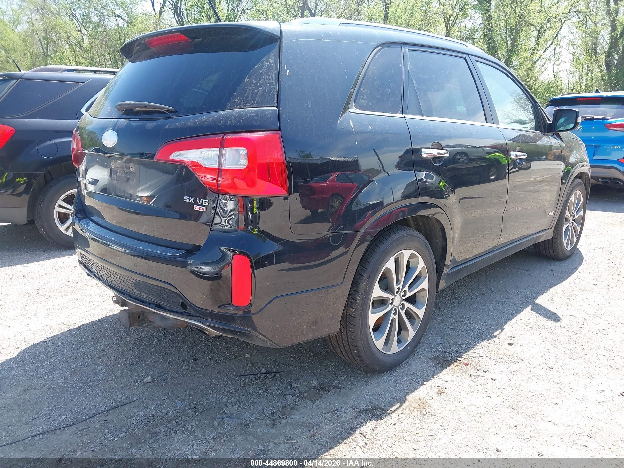 KIA SORENTO image 4