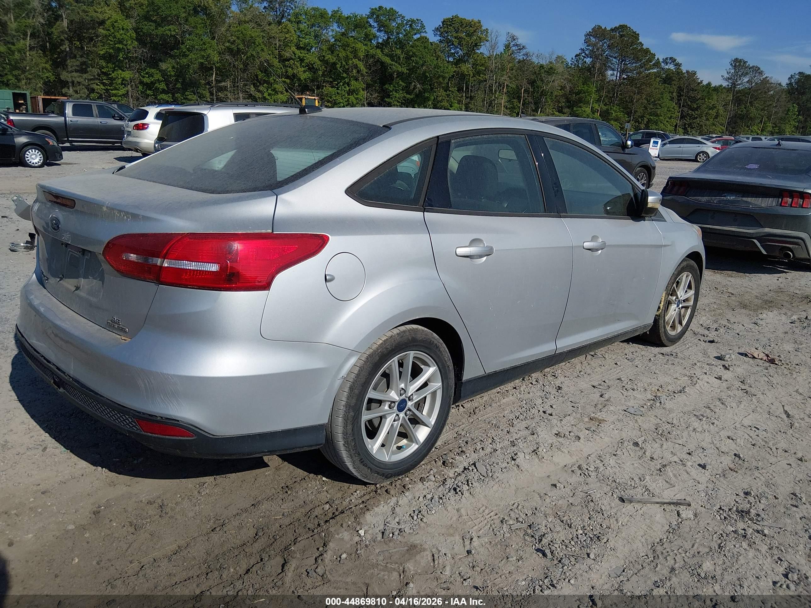 FORD FOCUS image 4