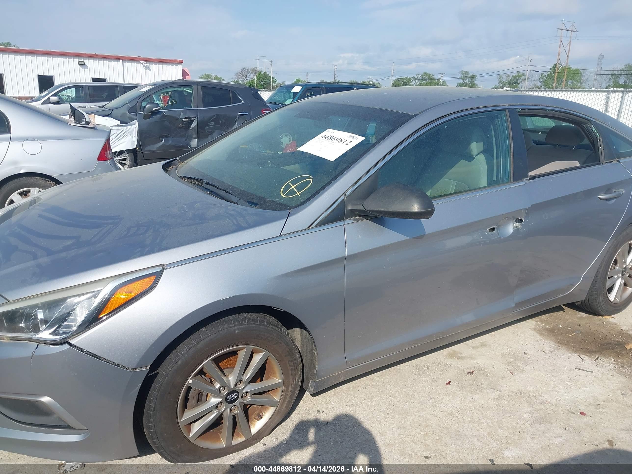 HYUNDAI SONATA image 6