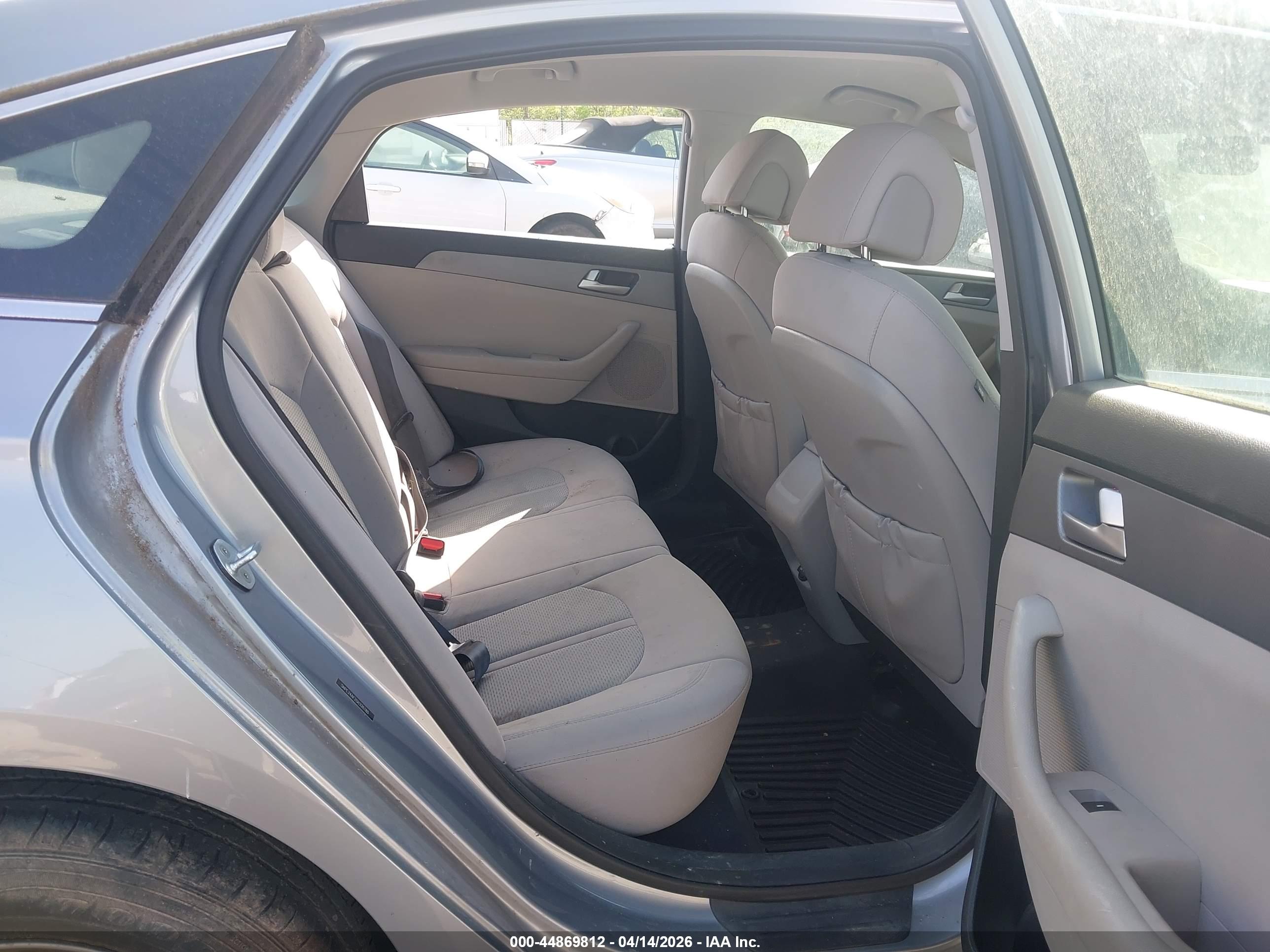 HYUNDAI SONATA image 8