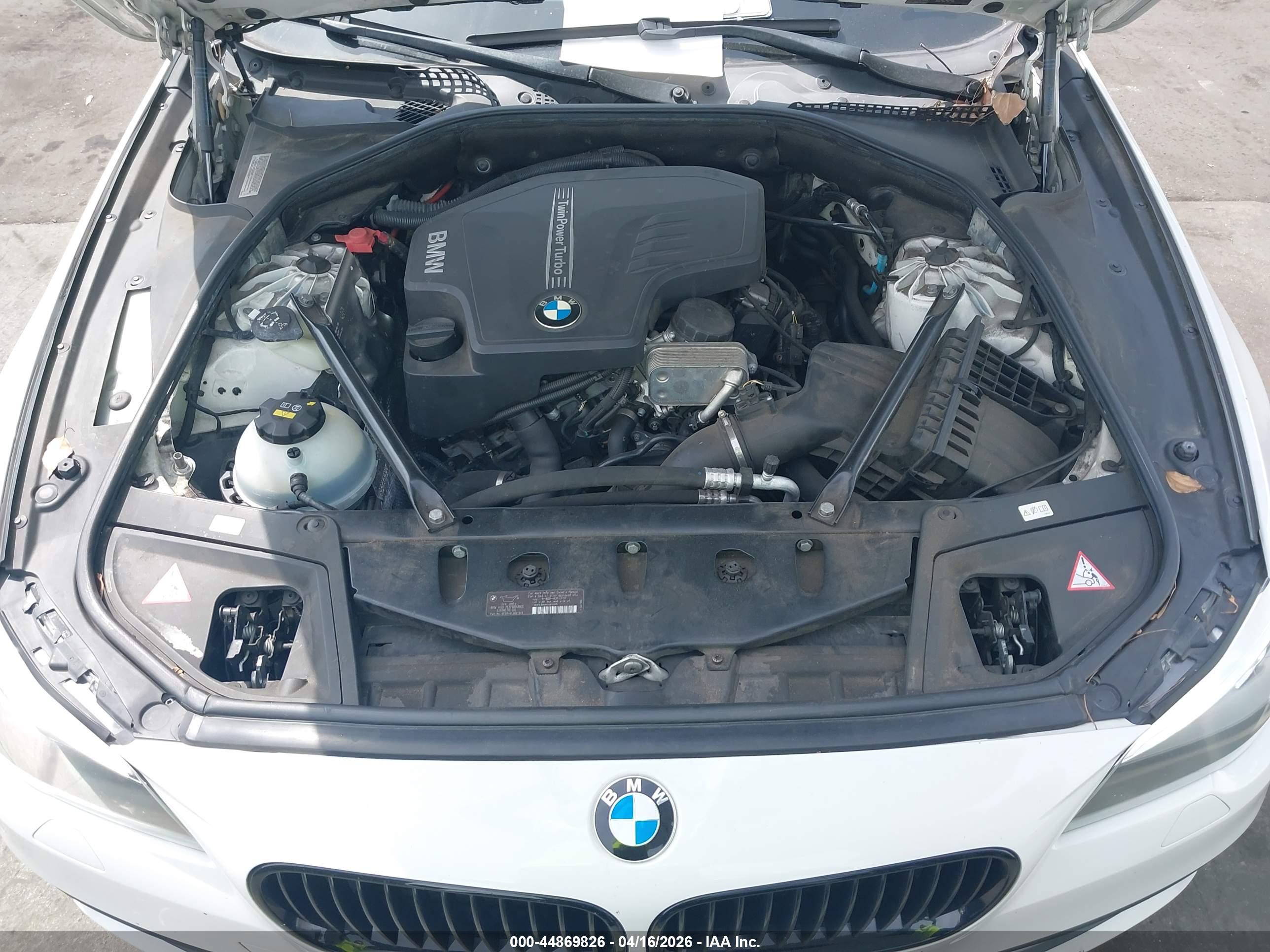 BMW 528I image 10