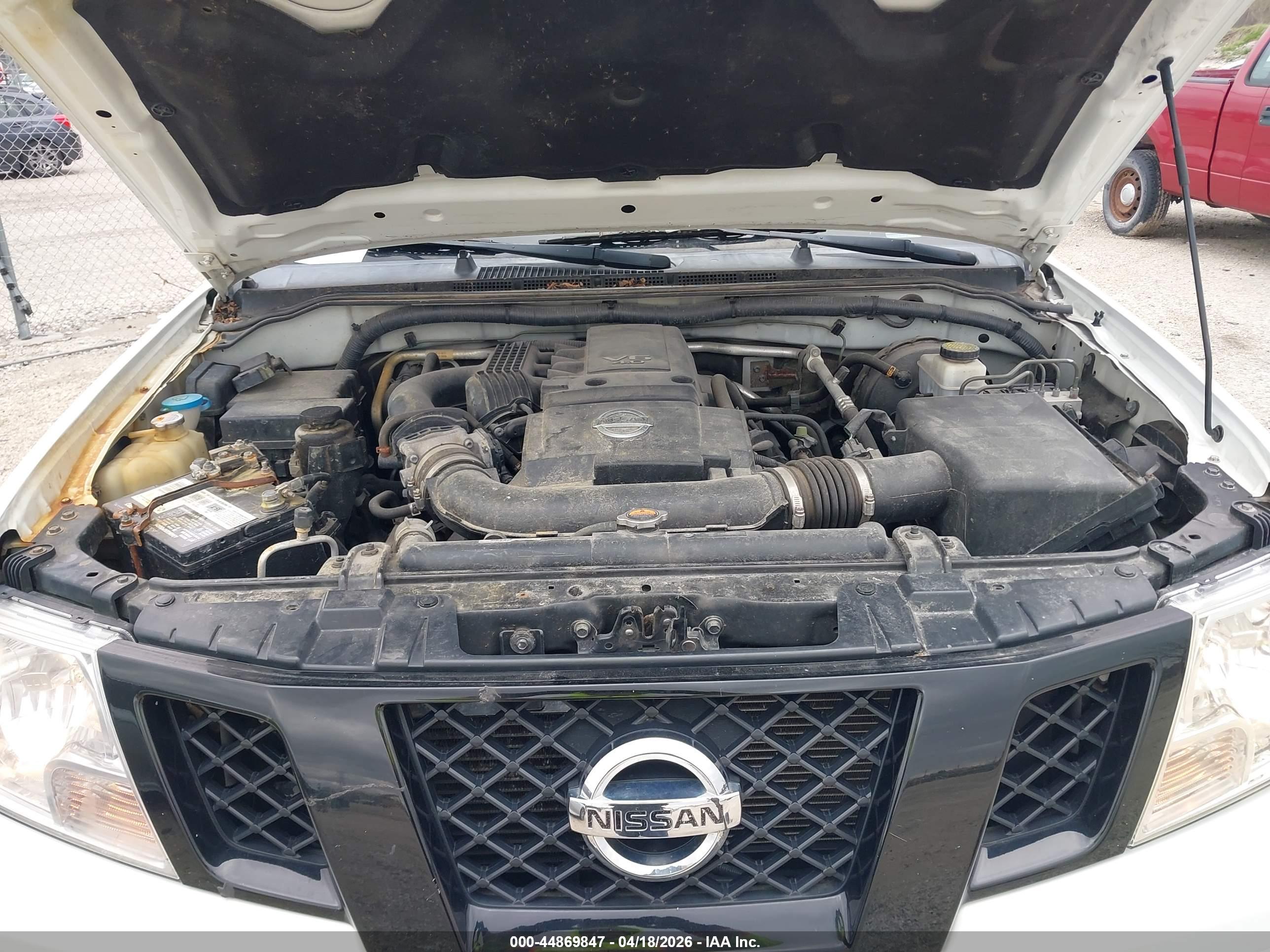 NISSAN FRONTIER image 10