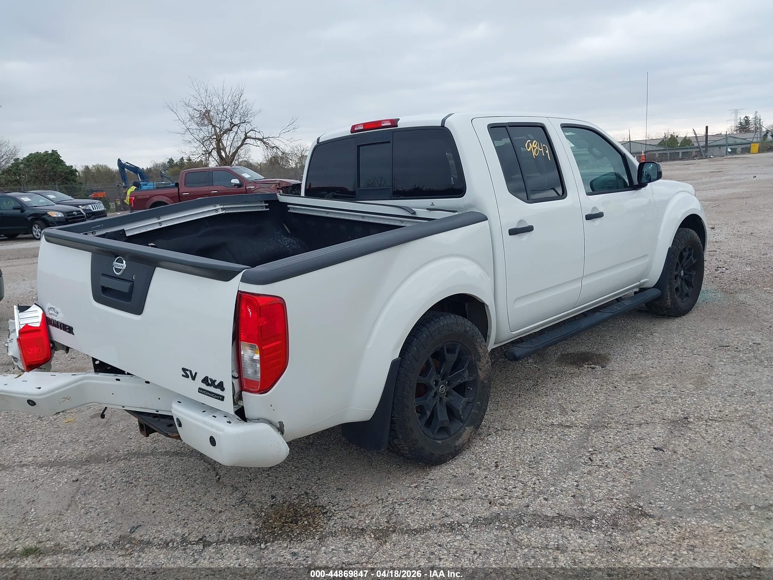 NISSAN FRONTIER image 4