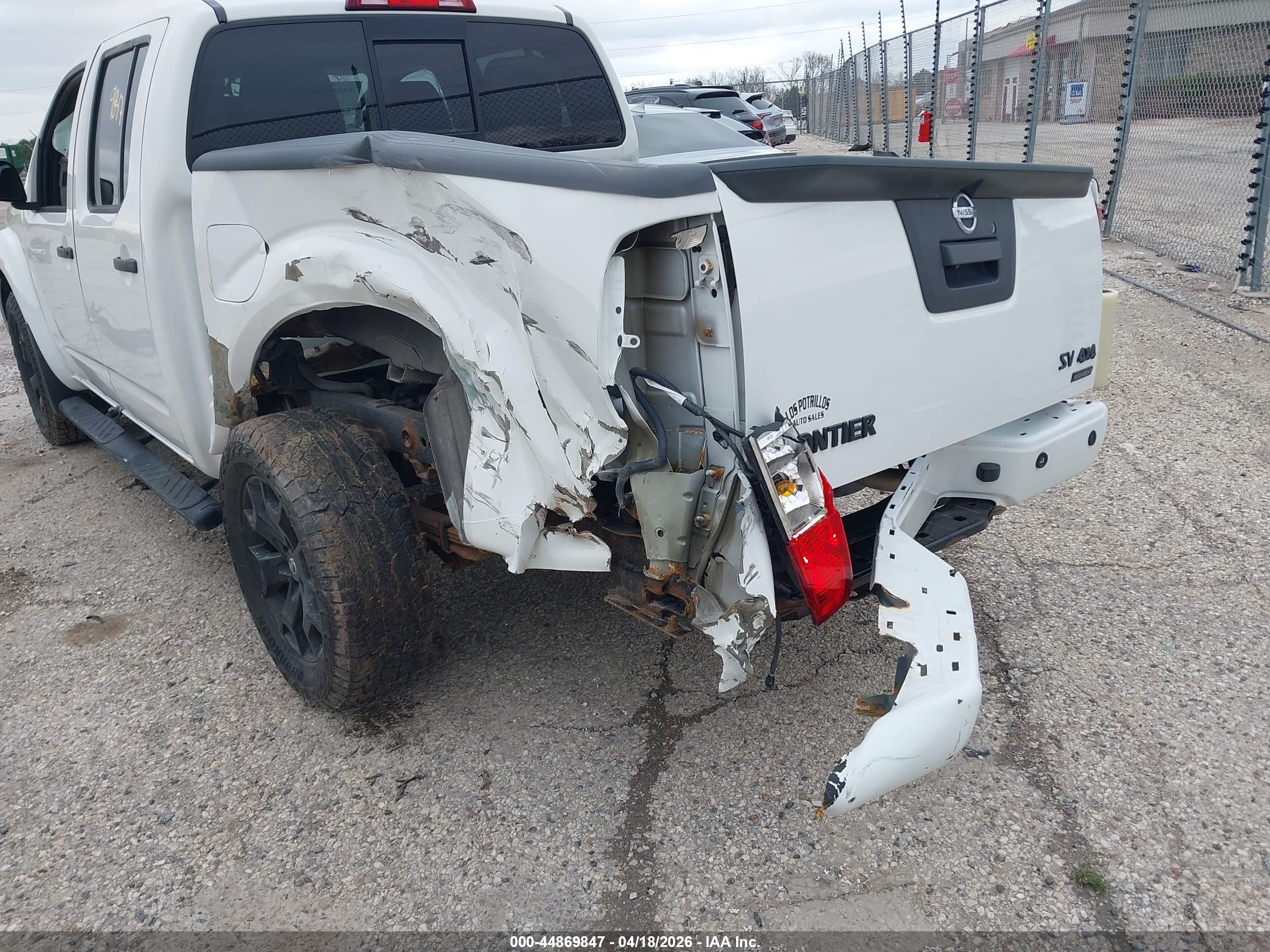 NISSAN FRONTIER image 6