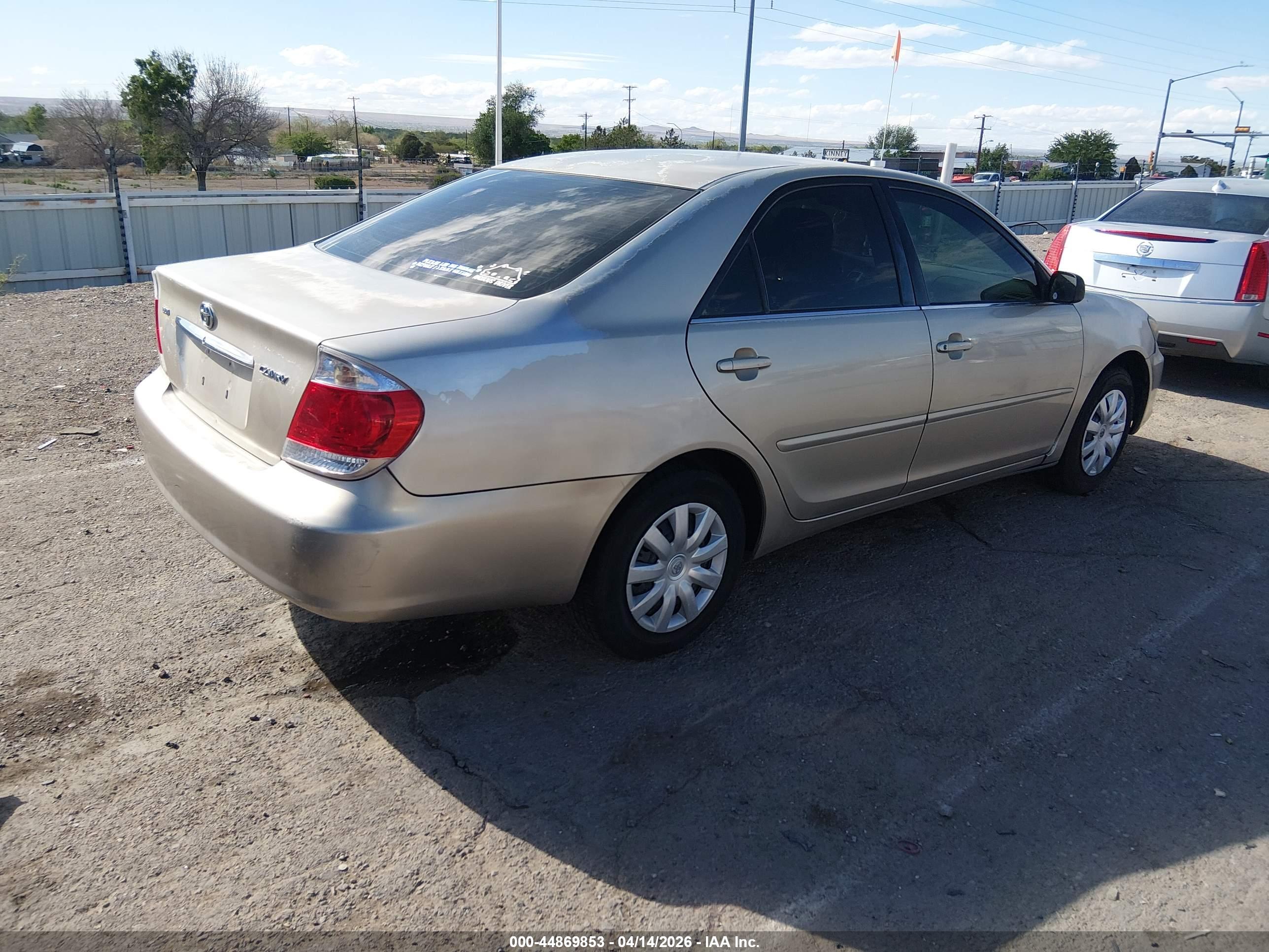 TOYOTA CAMRY image 4