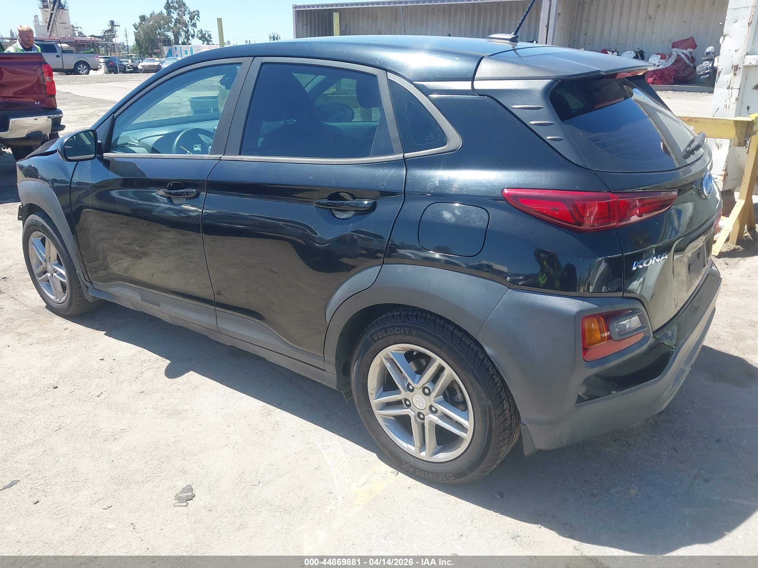HYUNDAI KONA image 3