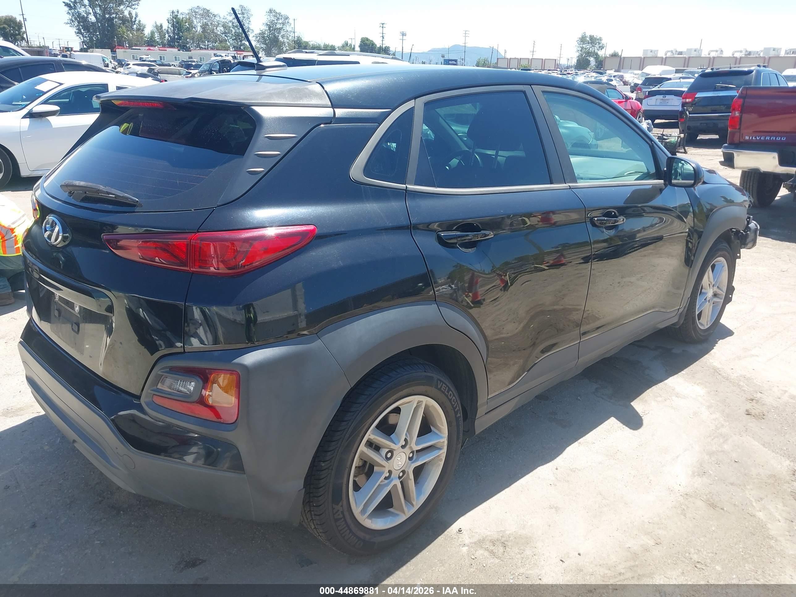 HYUNDAI KONA image 4