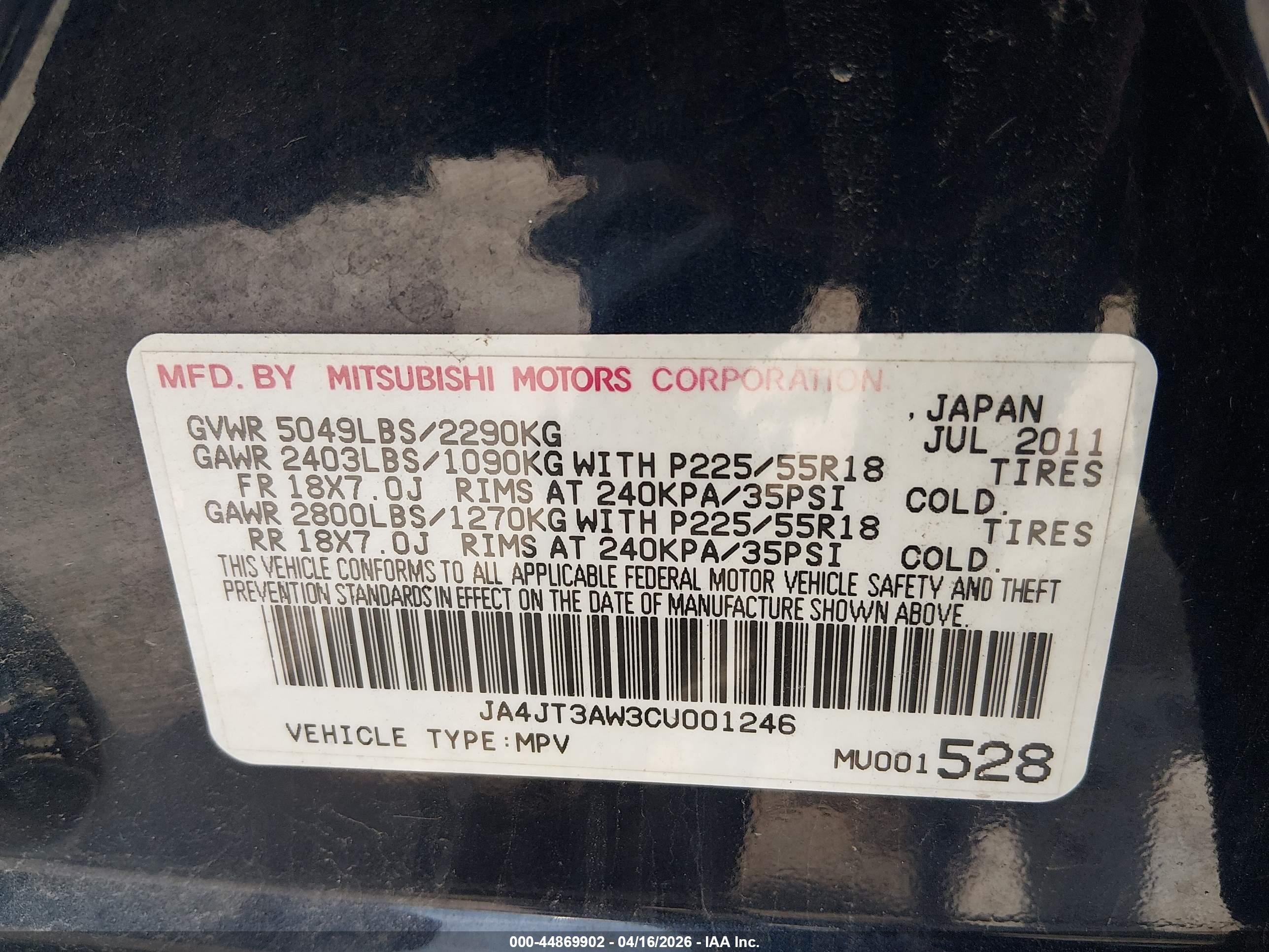 MITSUBISHI OUTLANDER image 9