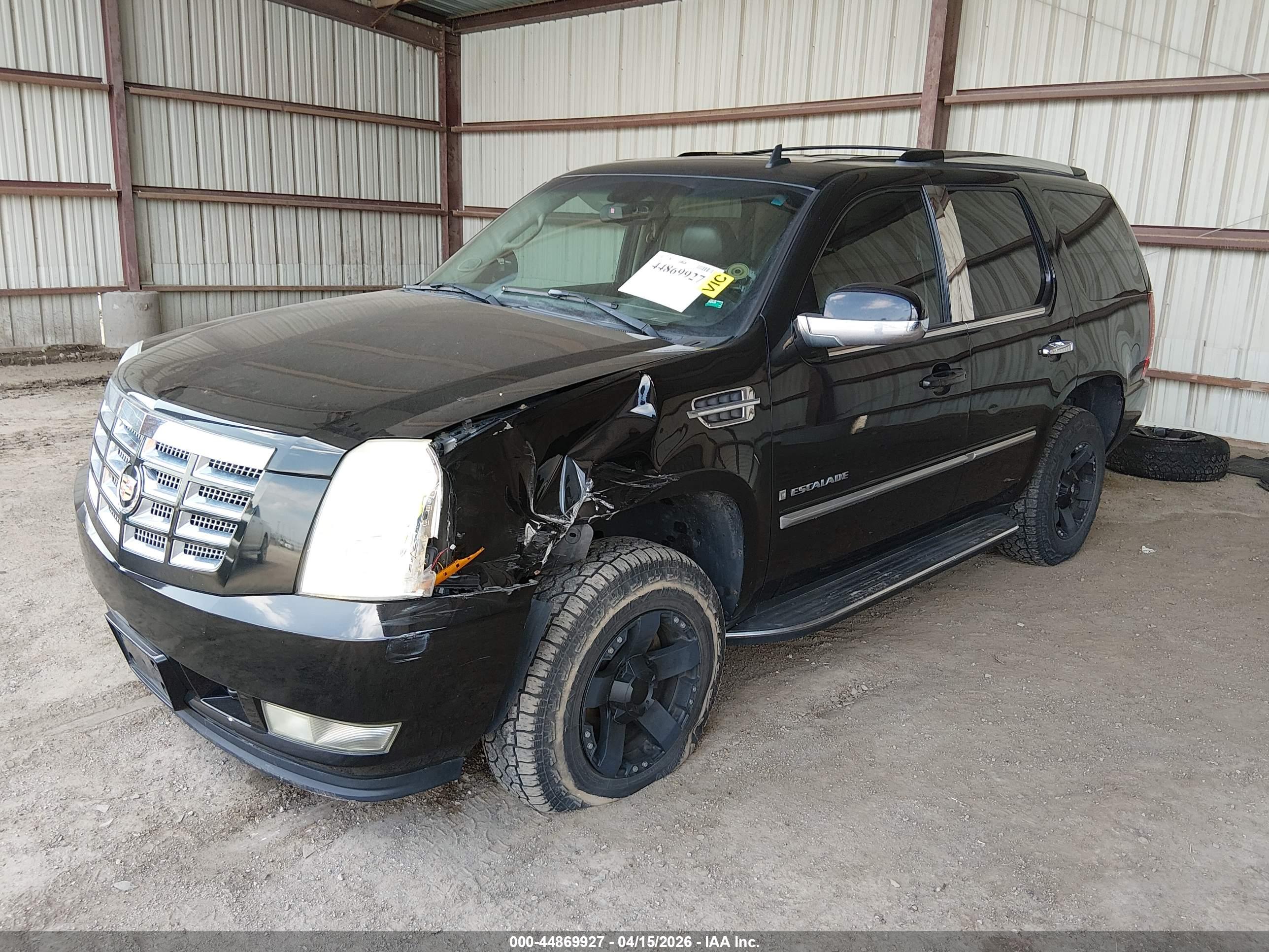 CADILLAC ESCALADE image 2