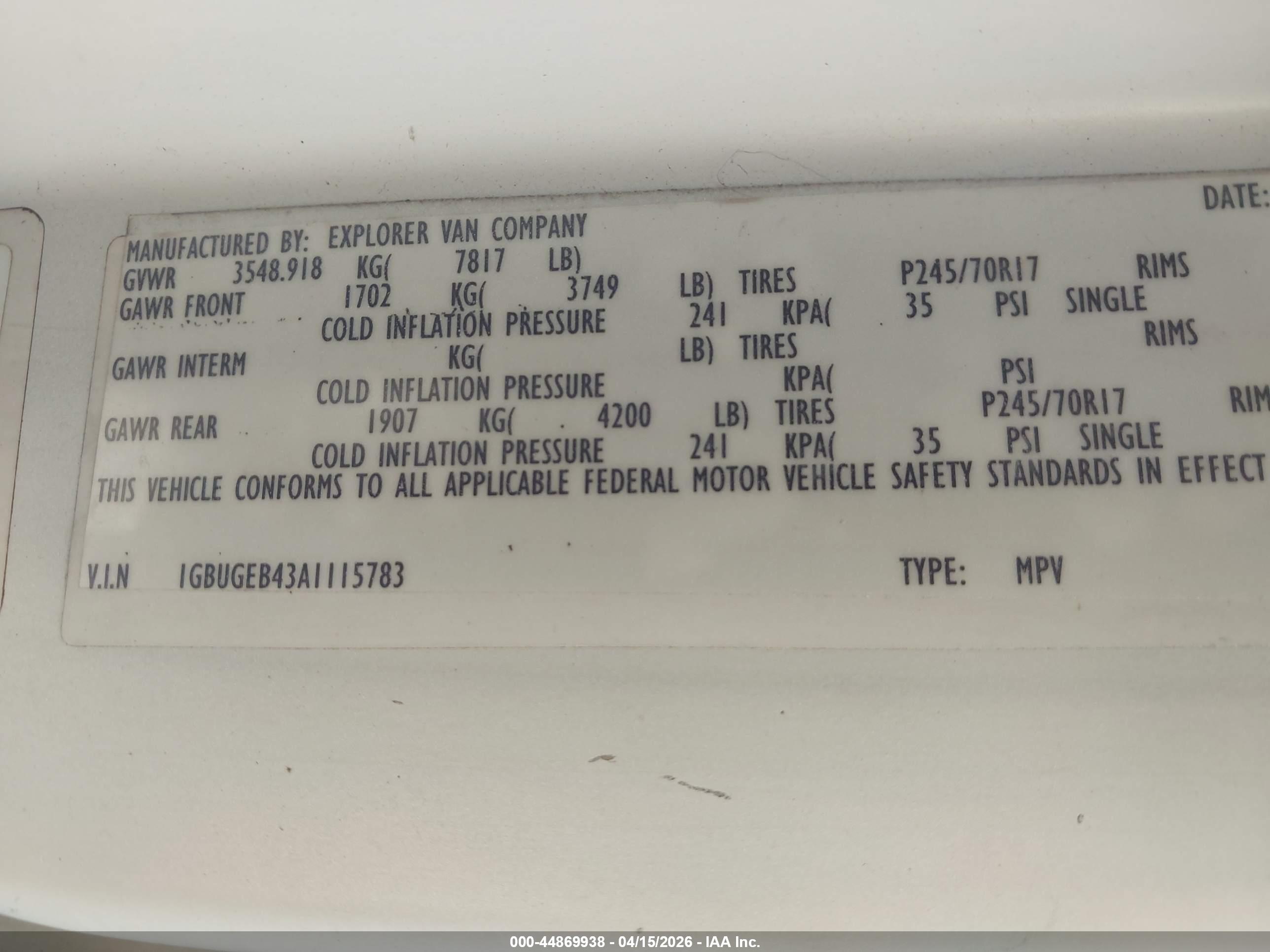 CHEVROLET EXPRESS image 9