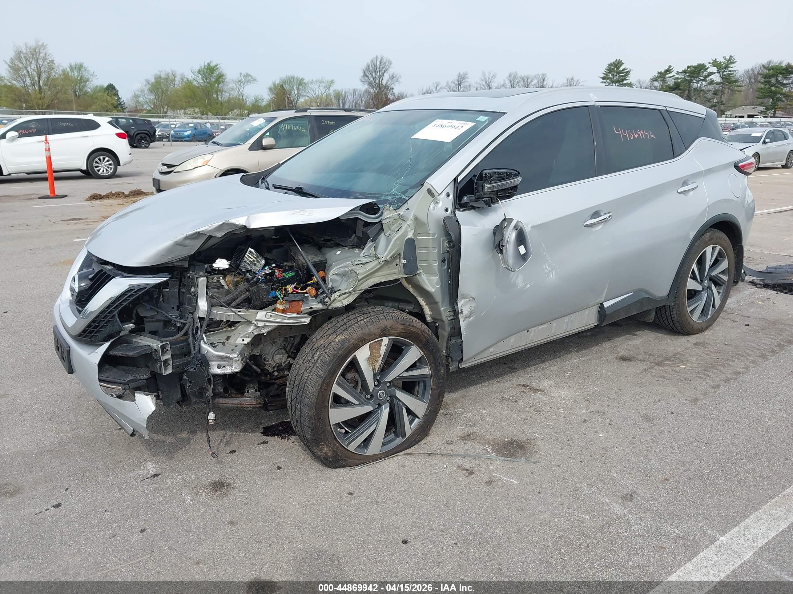 NISSAN MURANO image 2
