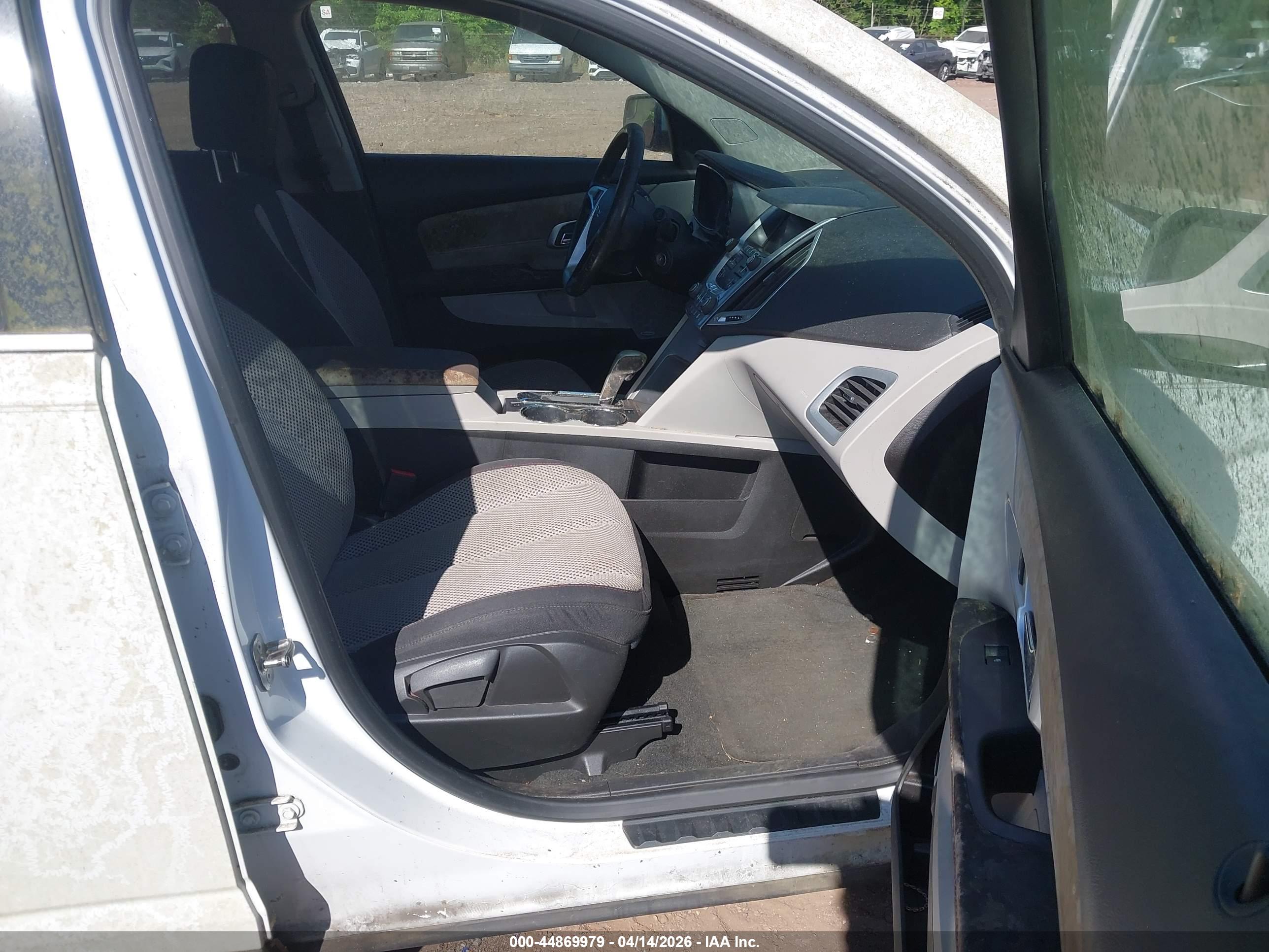 GMC TERRAIN image 5