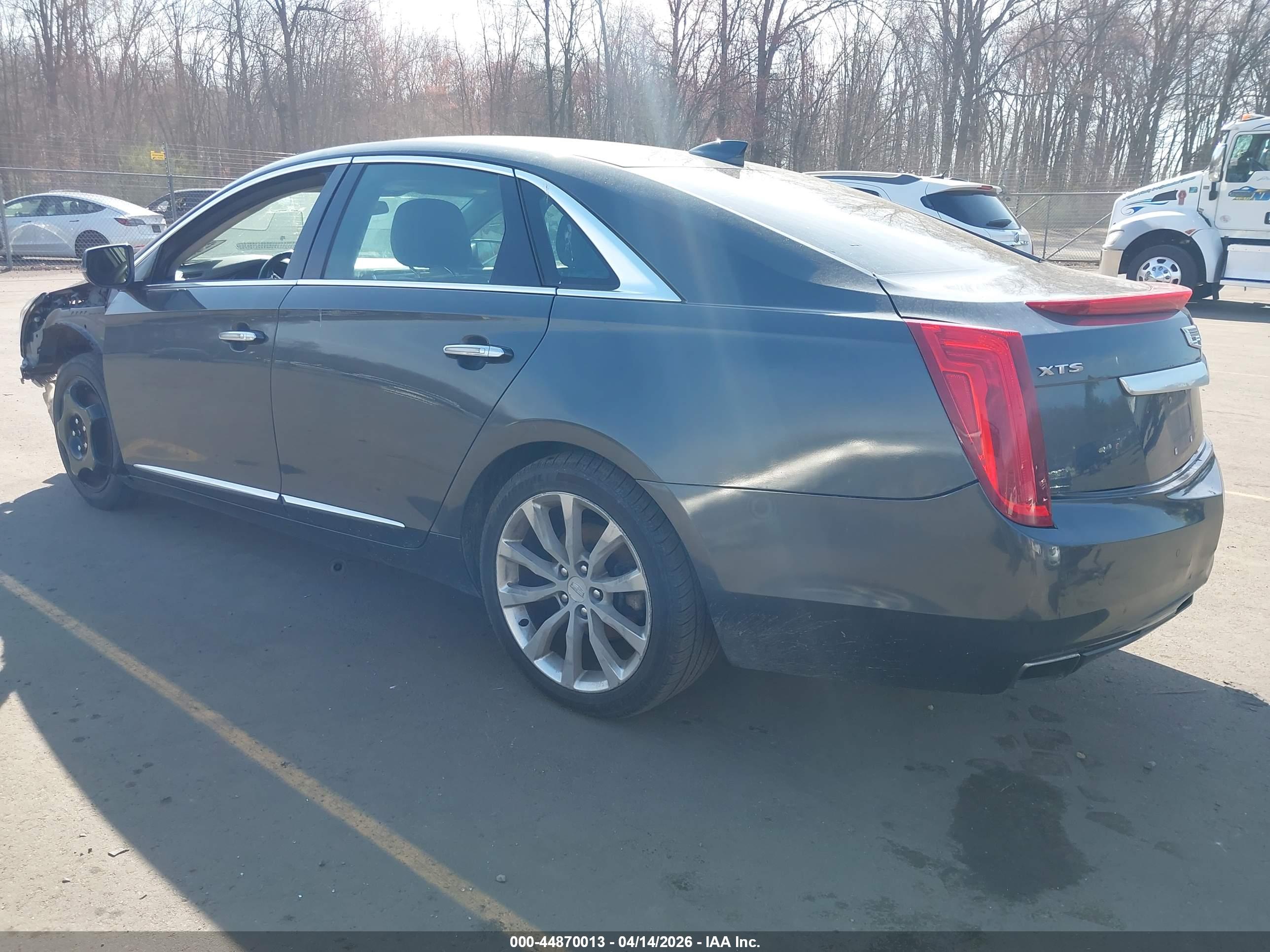 CADILLAC XTS image 3