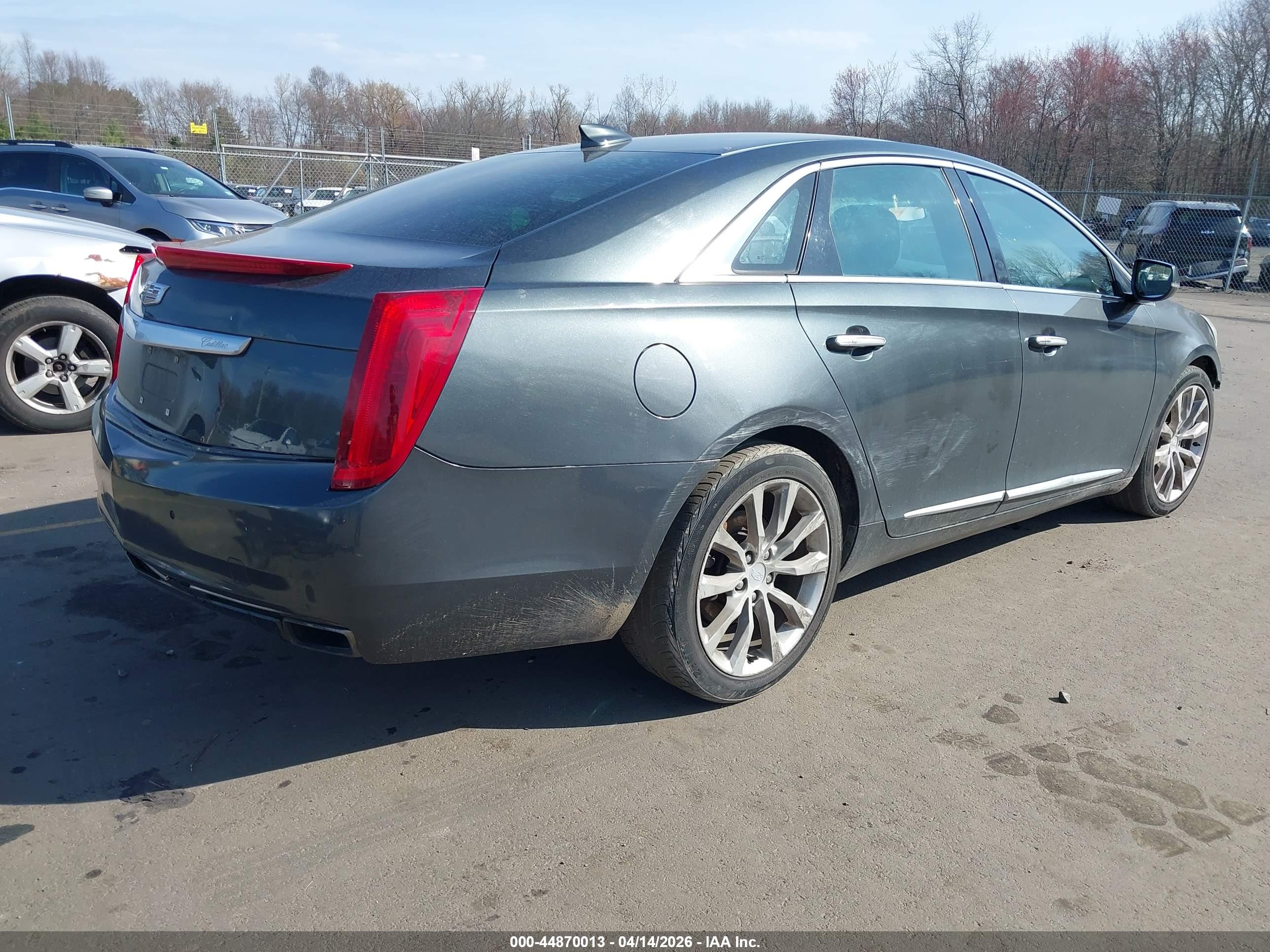 CADILLAC XTS image 4