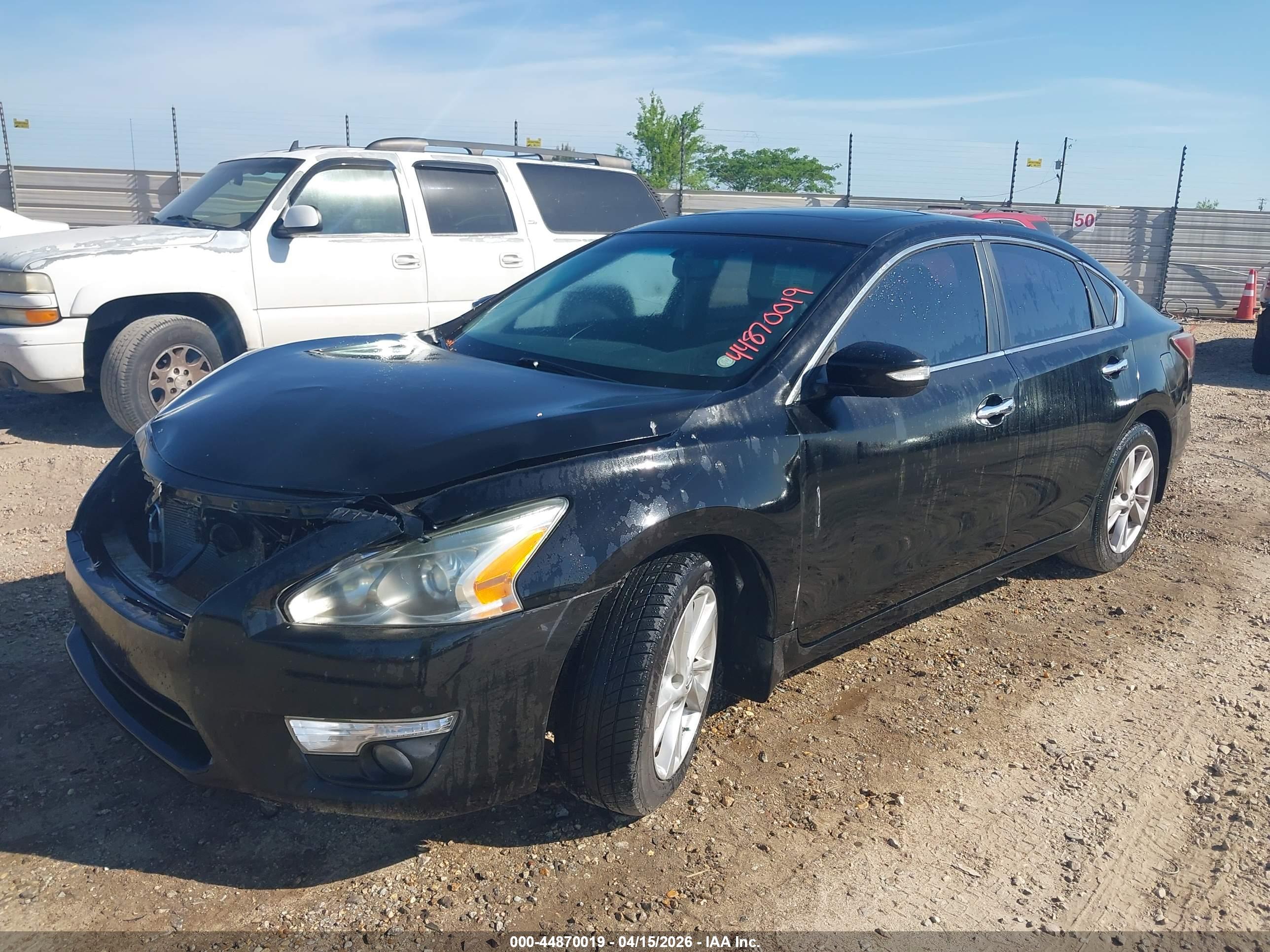 NISSAN ALTIMA image 2