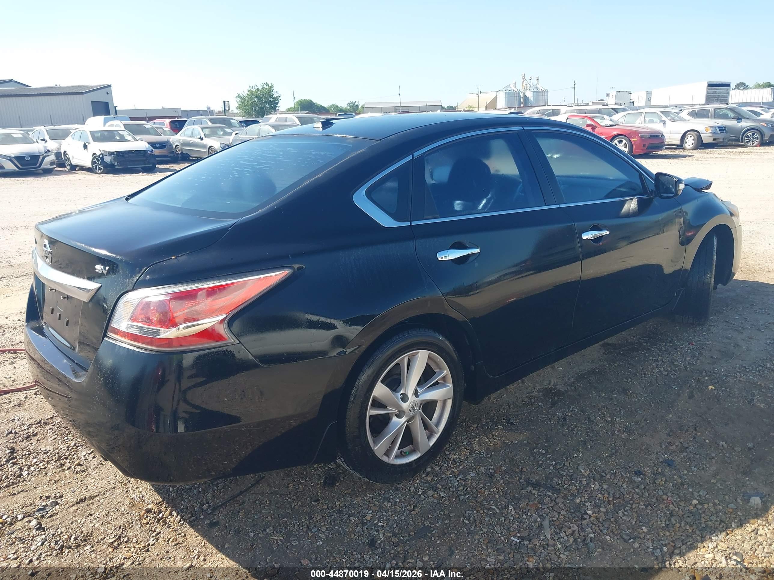NISSAN ALTIMA image 4
