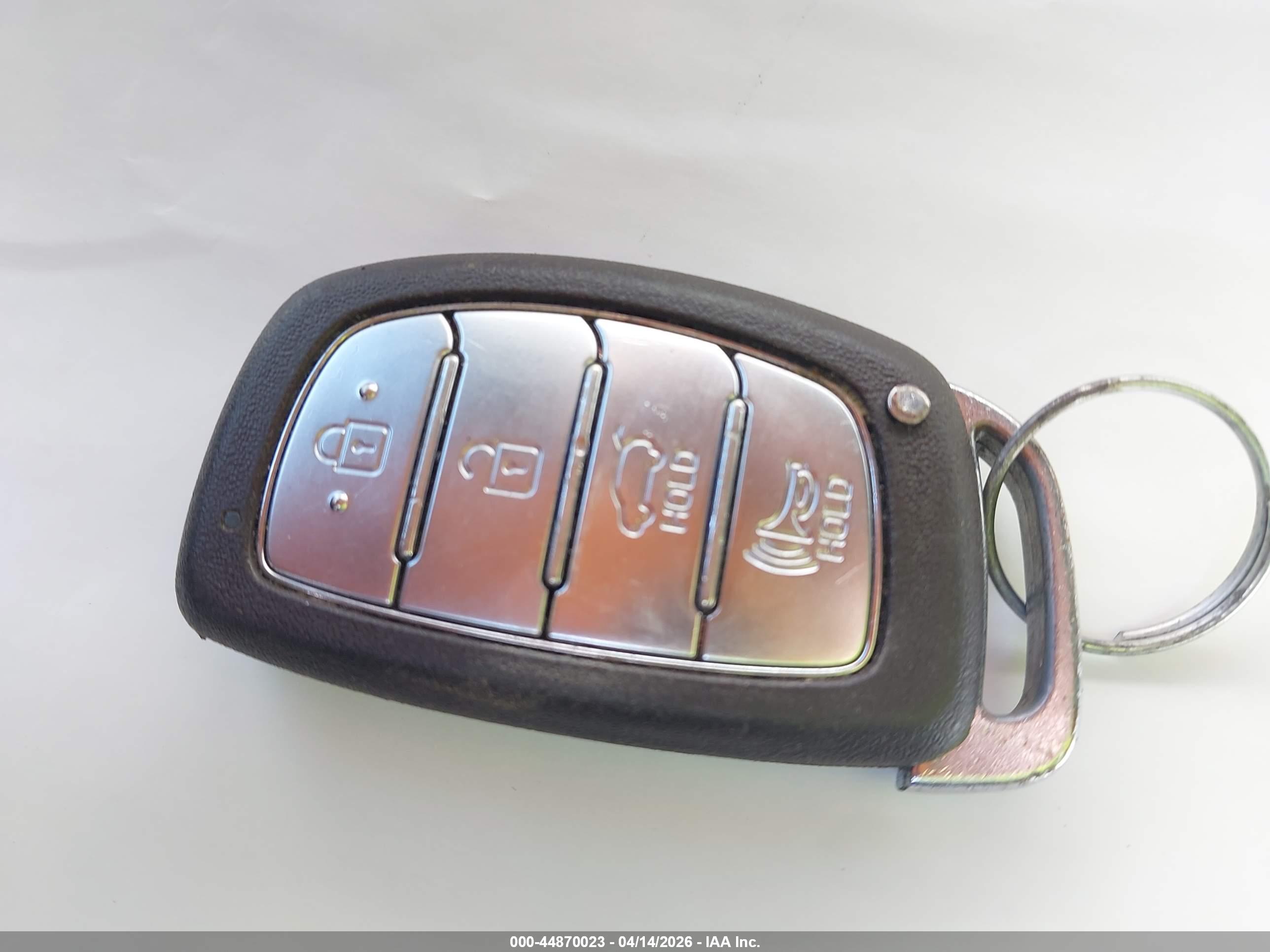 HYUNDAI TUCSON image 11