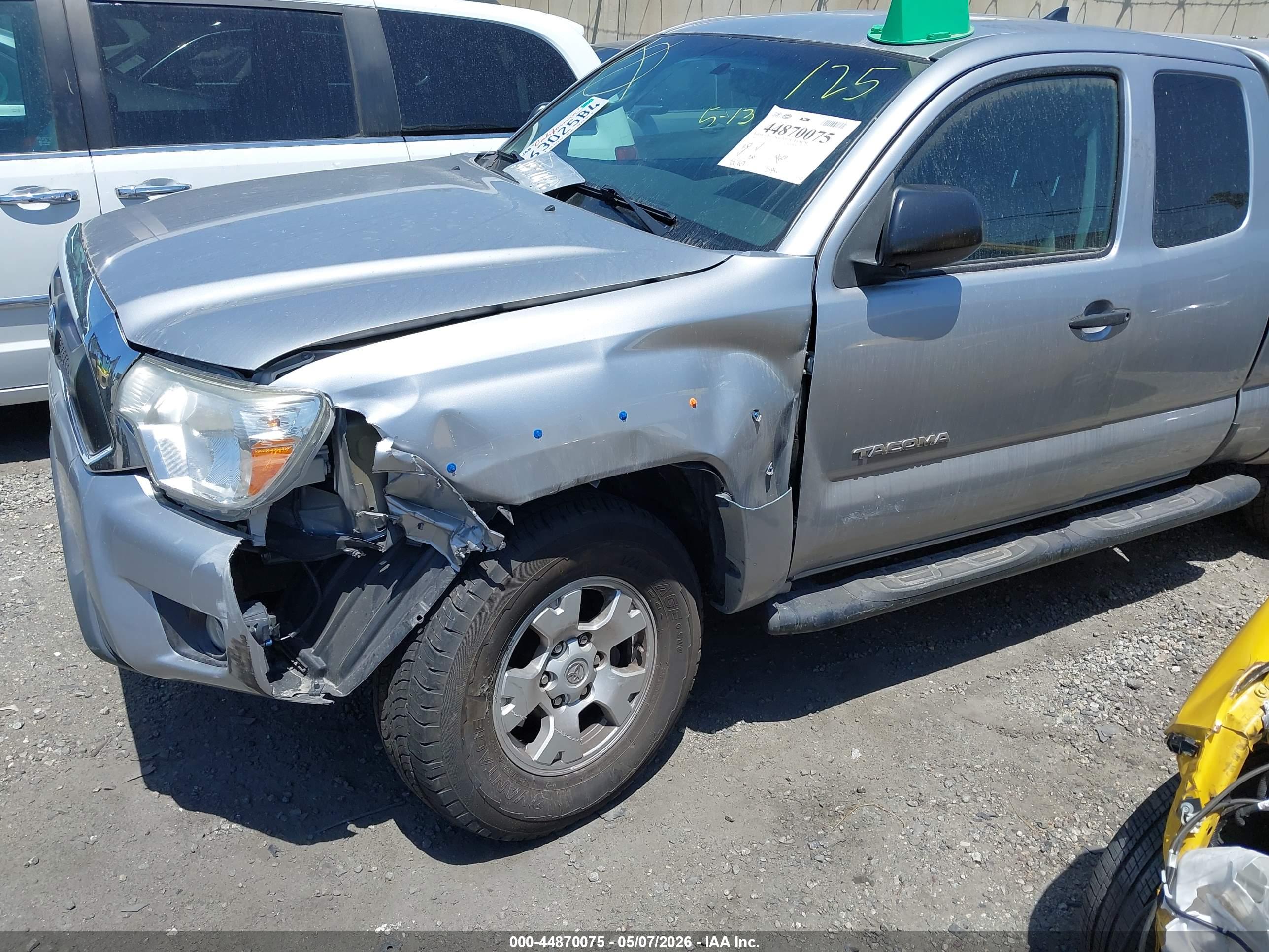 TOYOTA TACOMA image 2