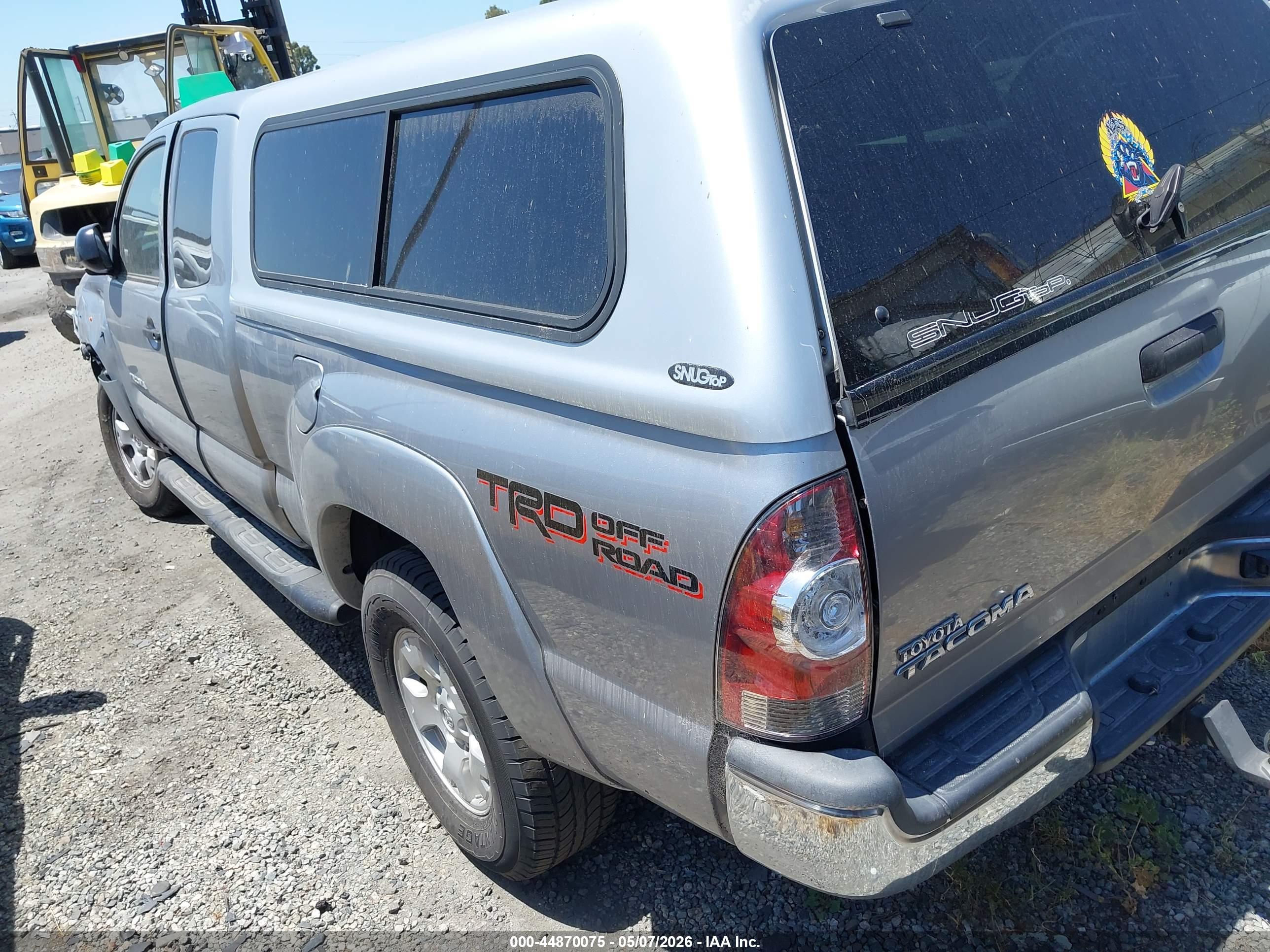 TOYOTA TACOMA image 3