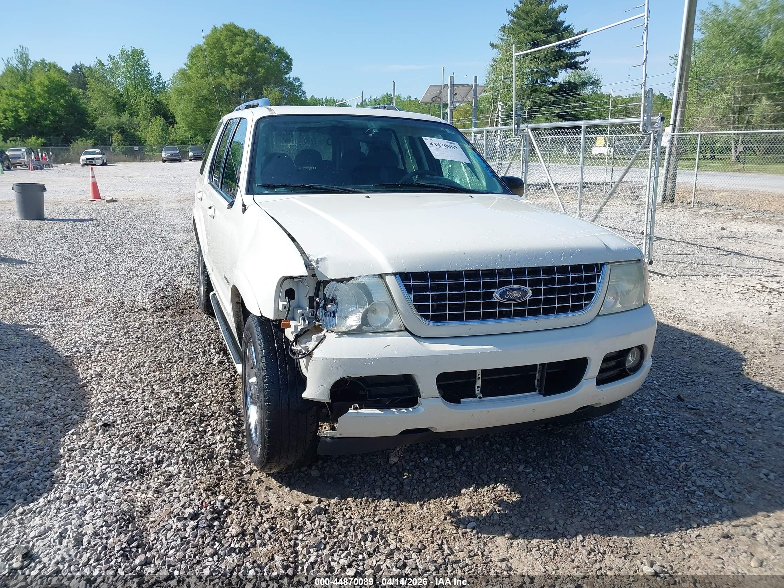FORD EXPLORER image 6