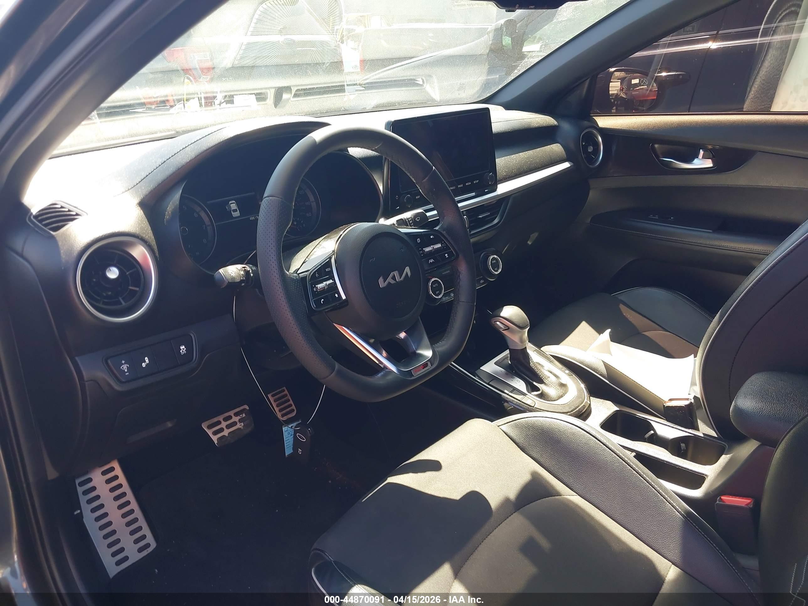 KIA FORTE image 8