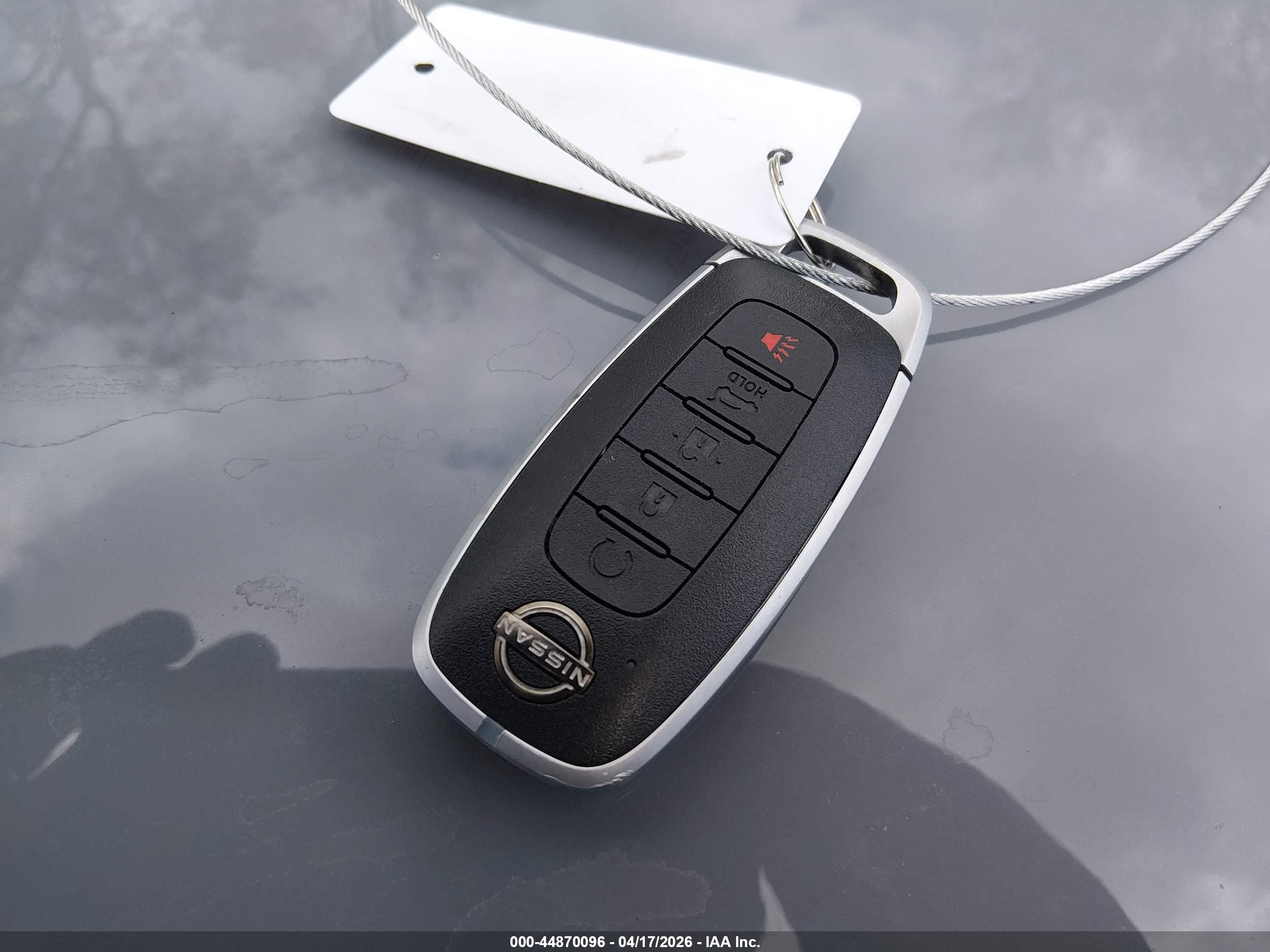 NISSAN ROGUE image 11