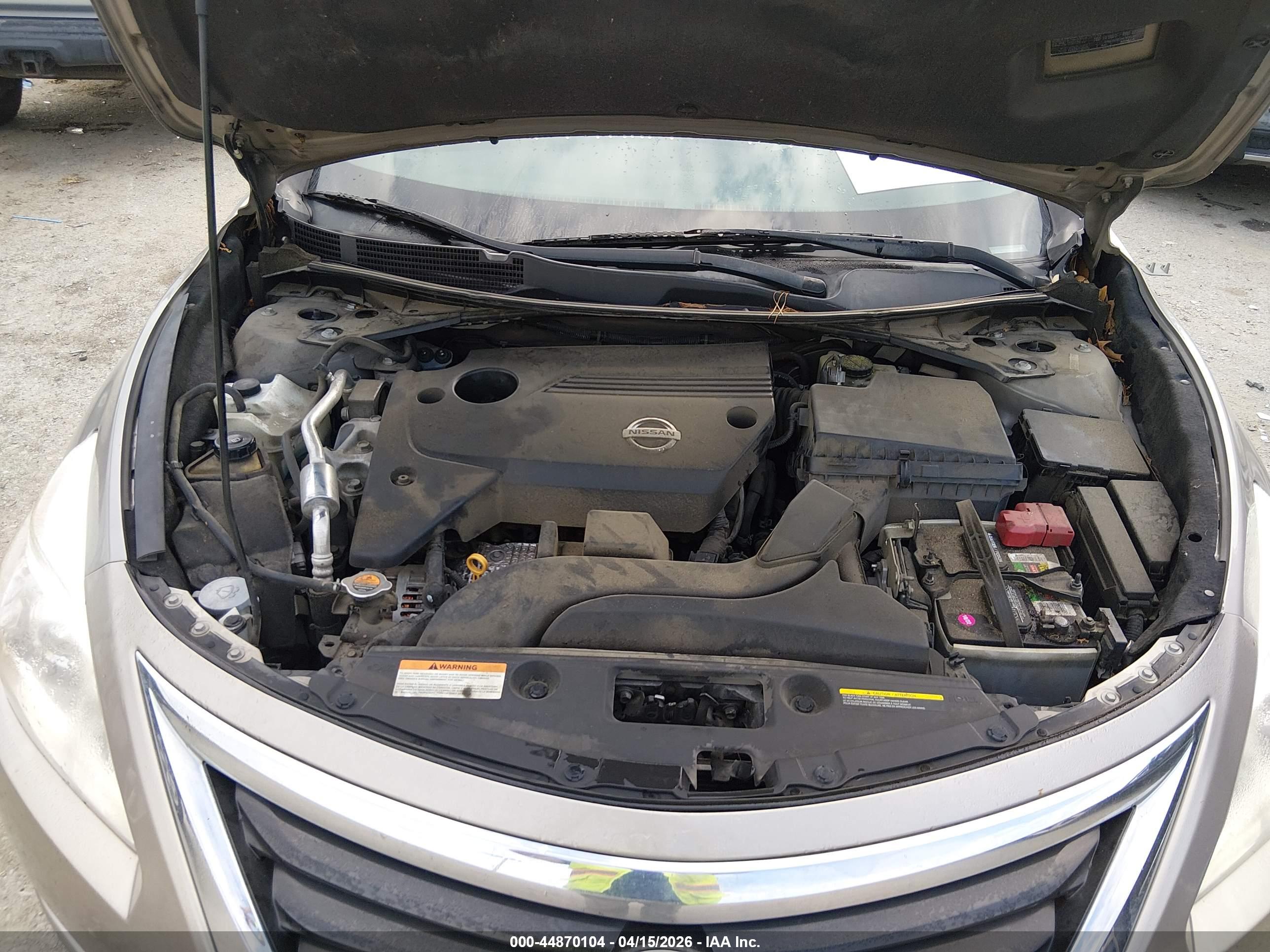 NISSAN ALTIMA image 10