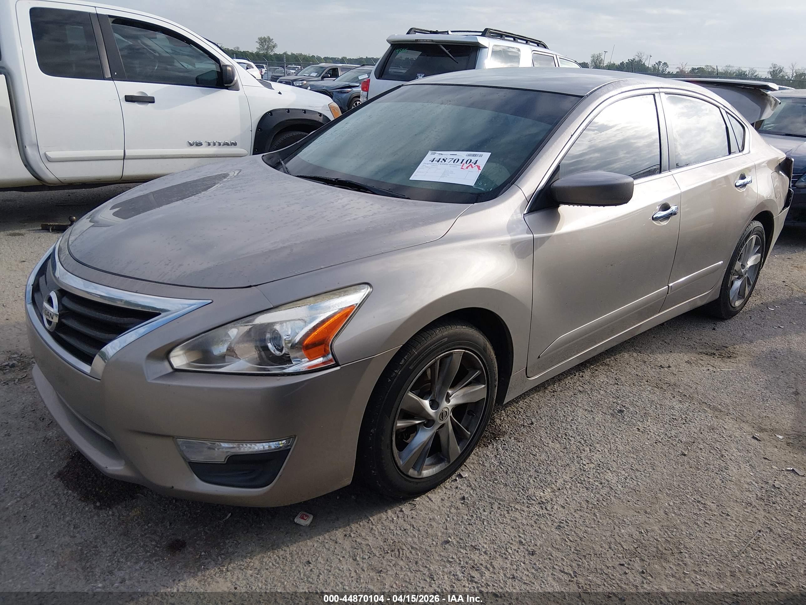 NISSAN ALTIMA image 2
