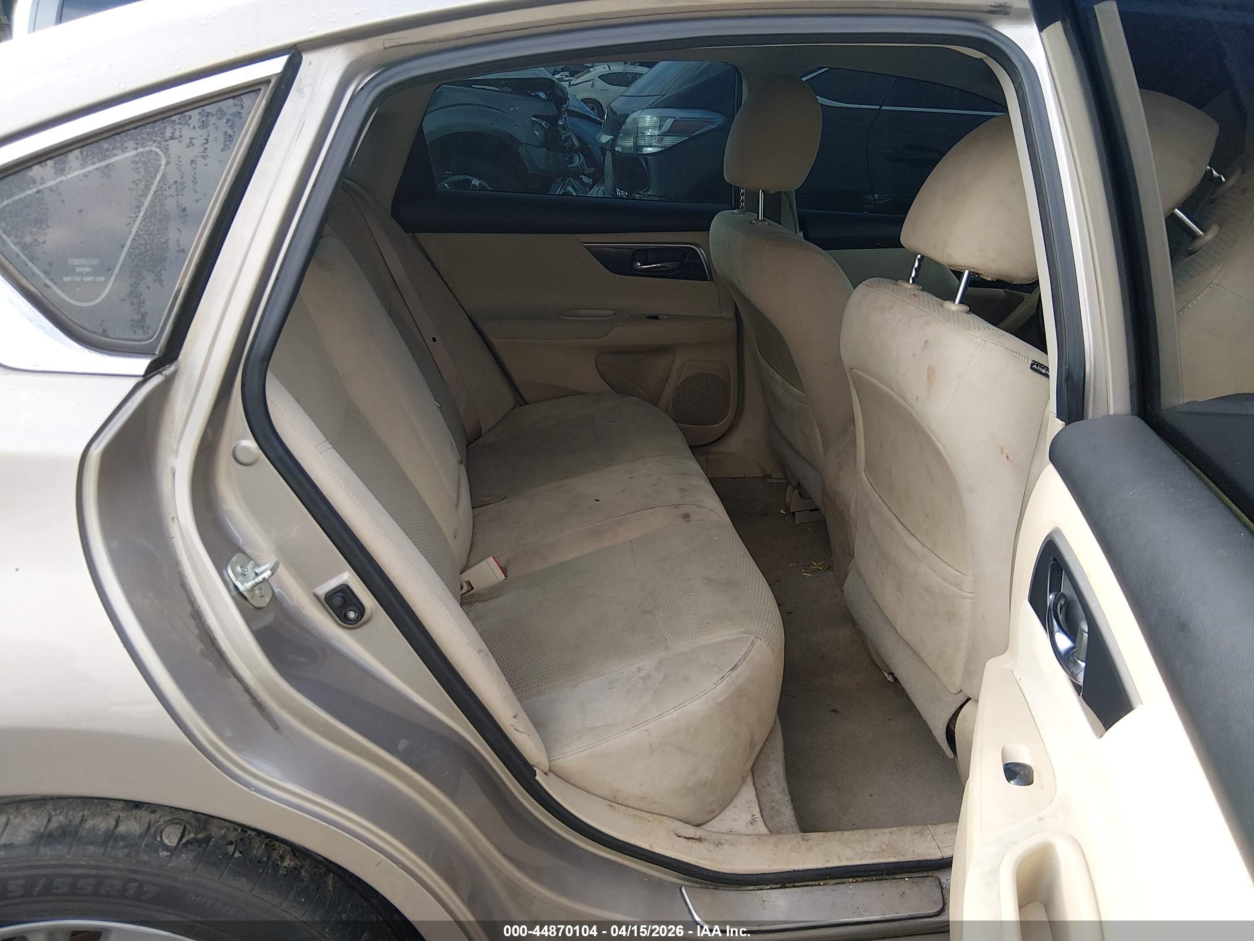 NISSAN ALTIMA image 8
