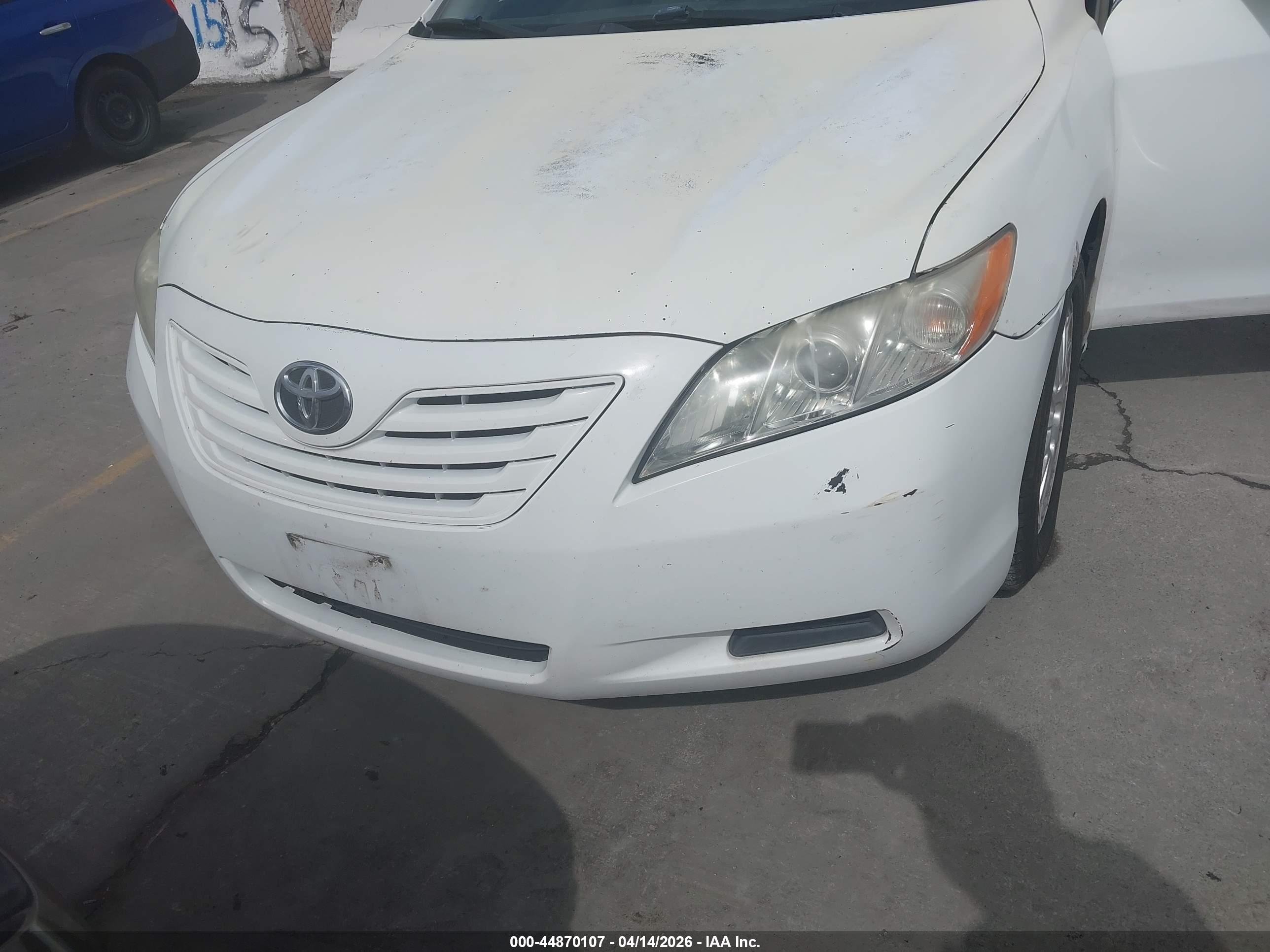 TOYOTA CAMRY image 6