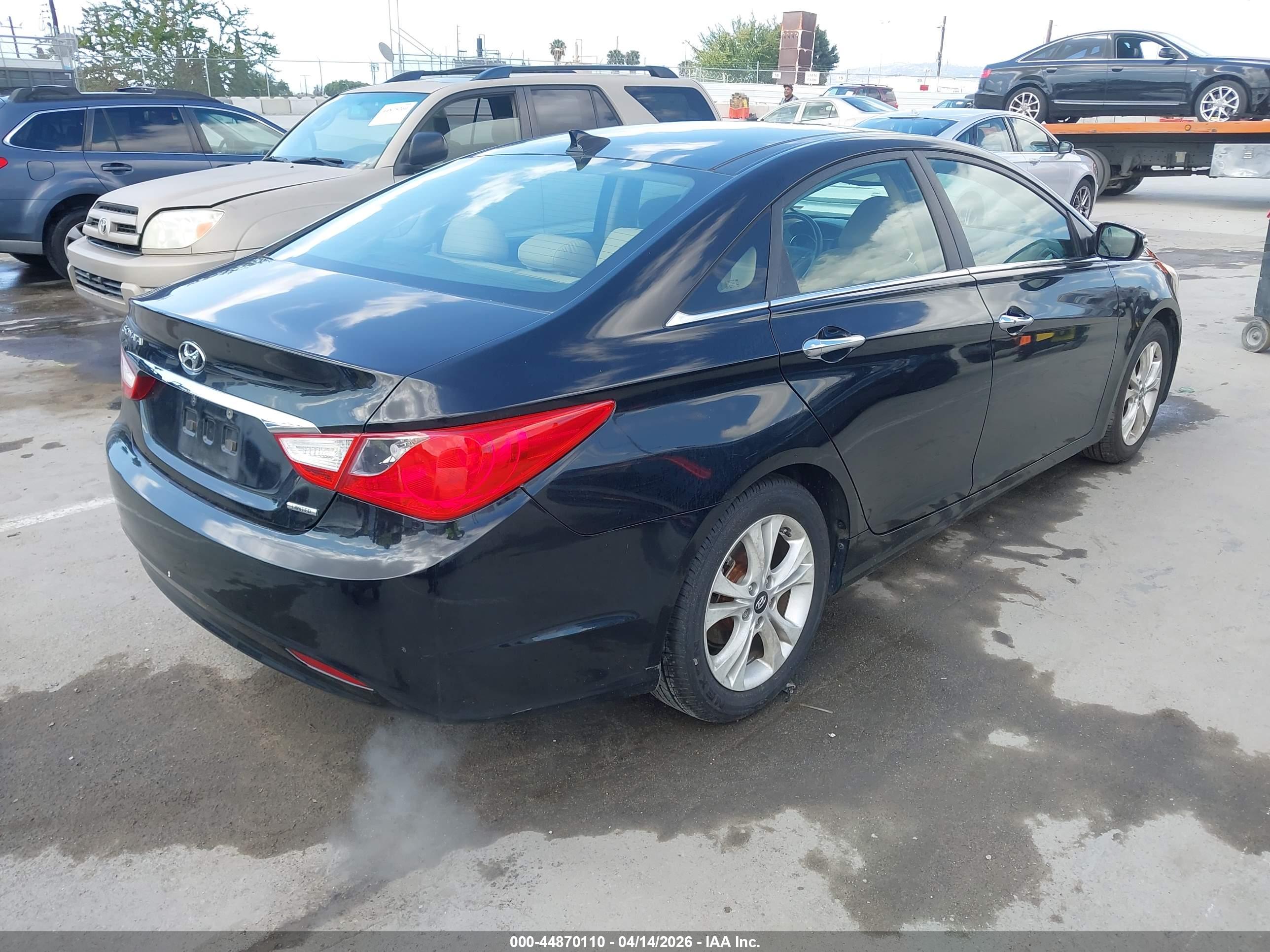 HYUNDAI SONATA image 4