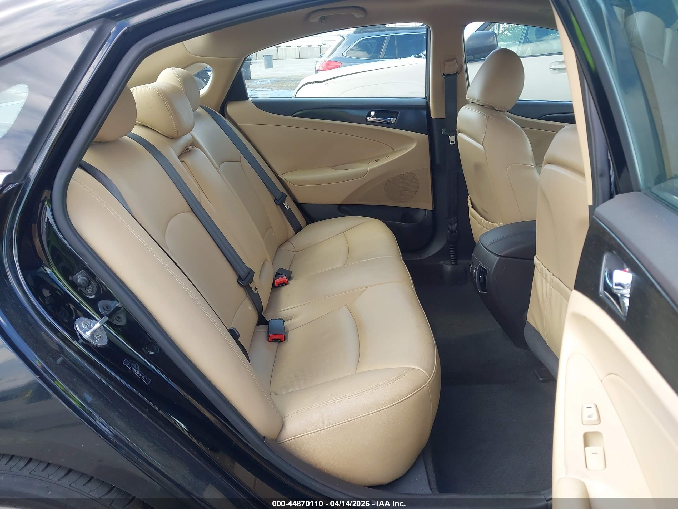 HYUNDAI SONATA image 8