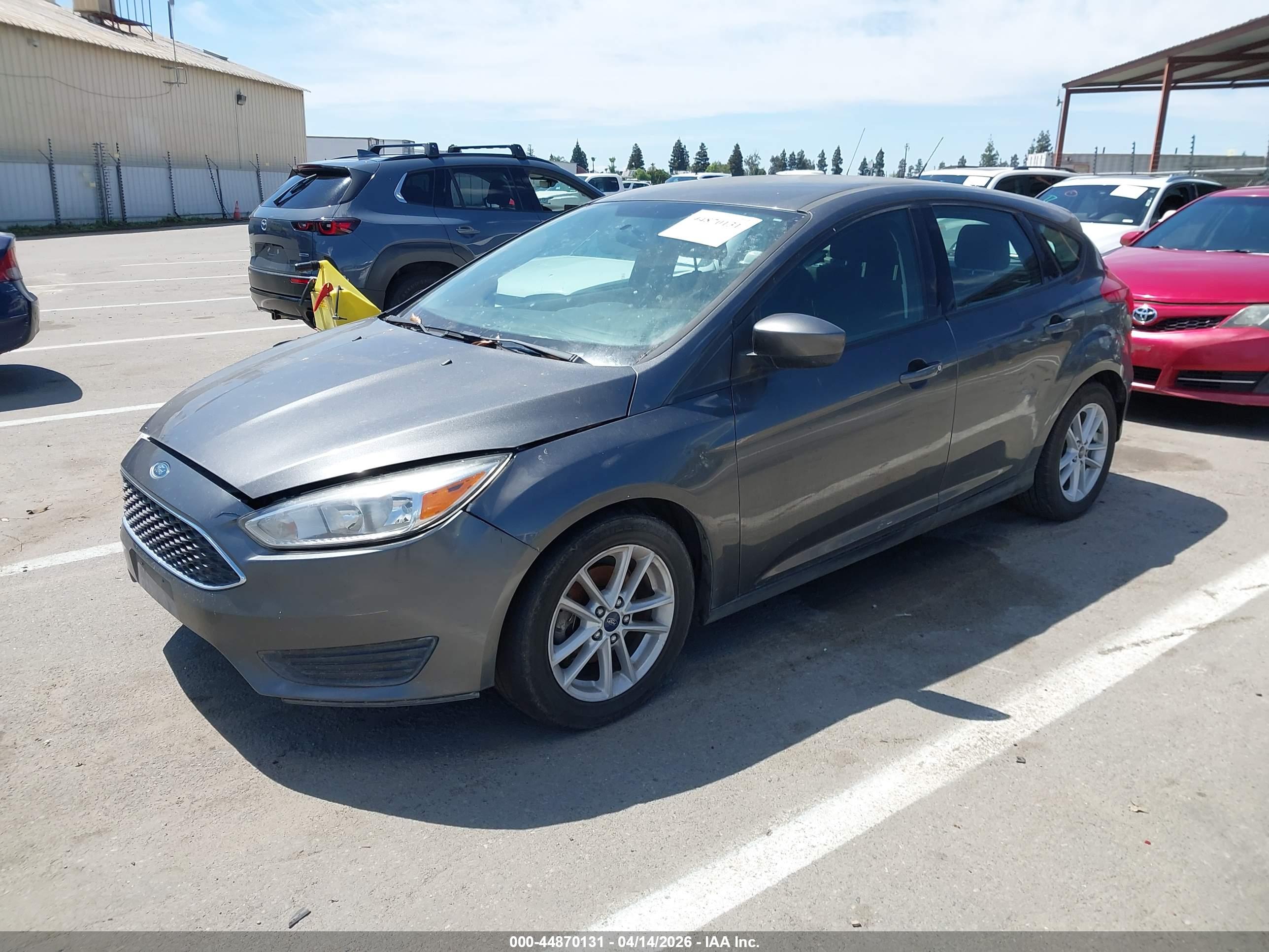 FORD FOCUS image 2