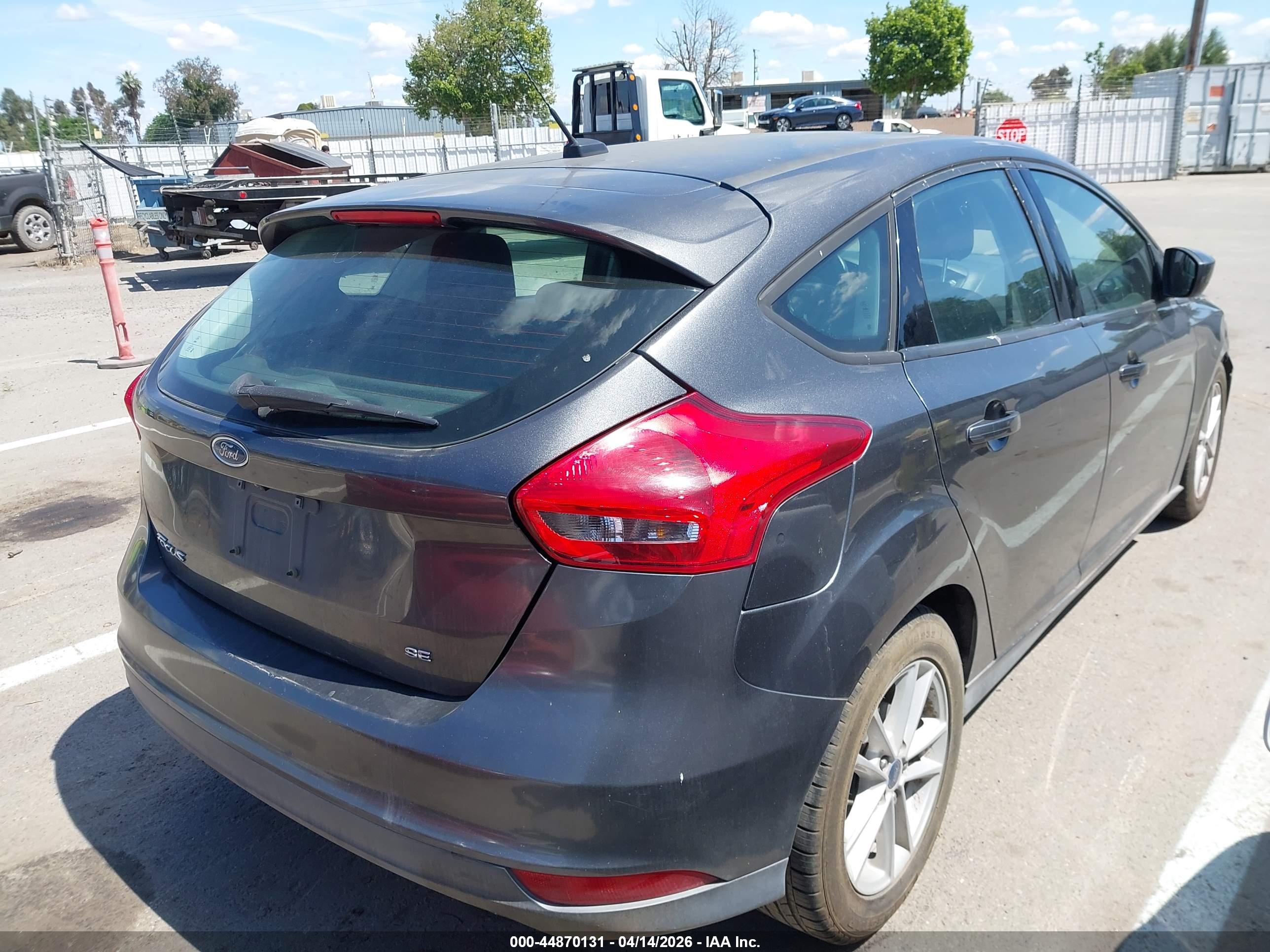FORD FOCUS image 4