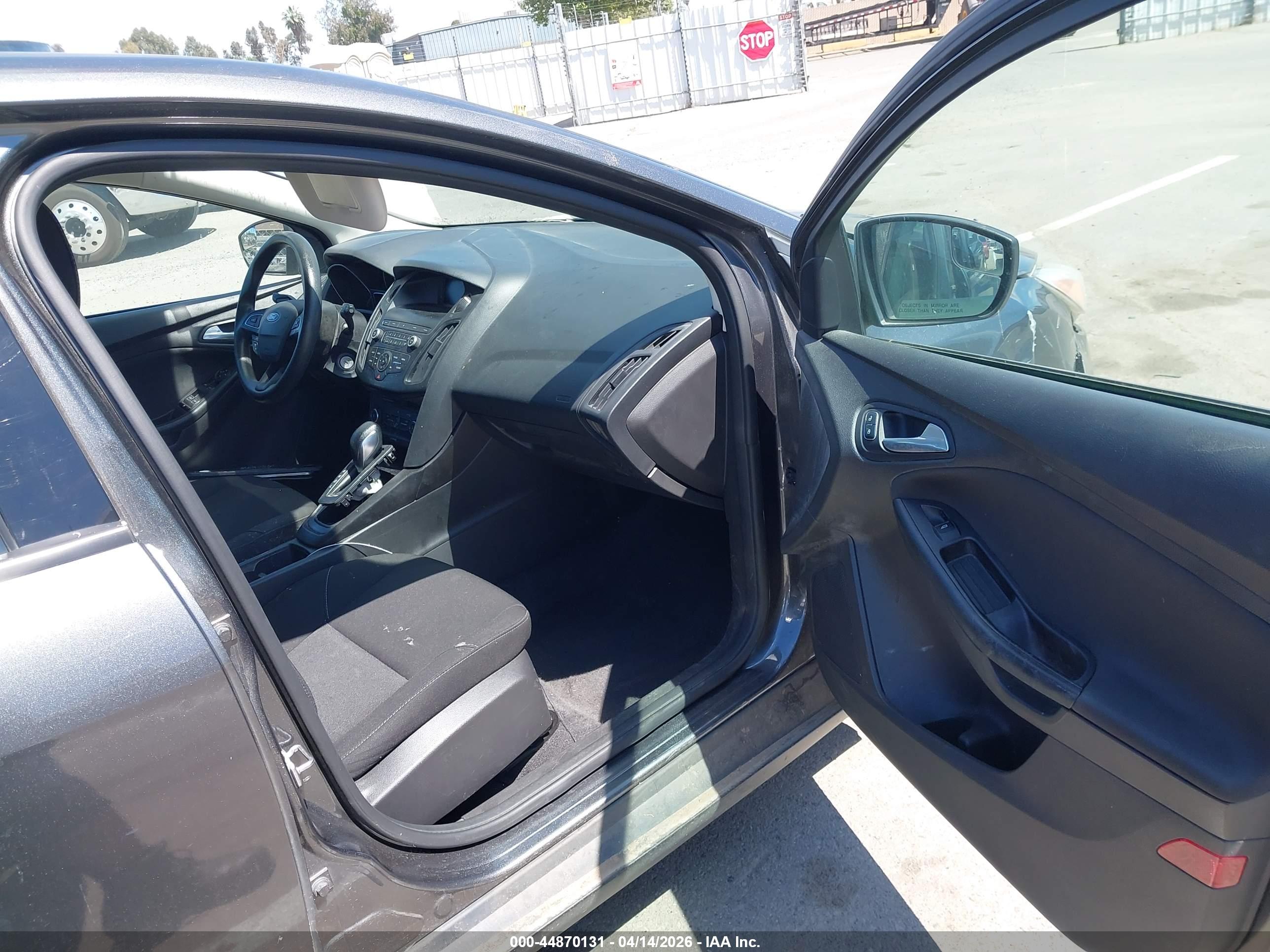 FORD FOCUS image 5