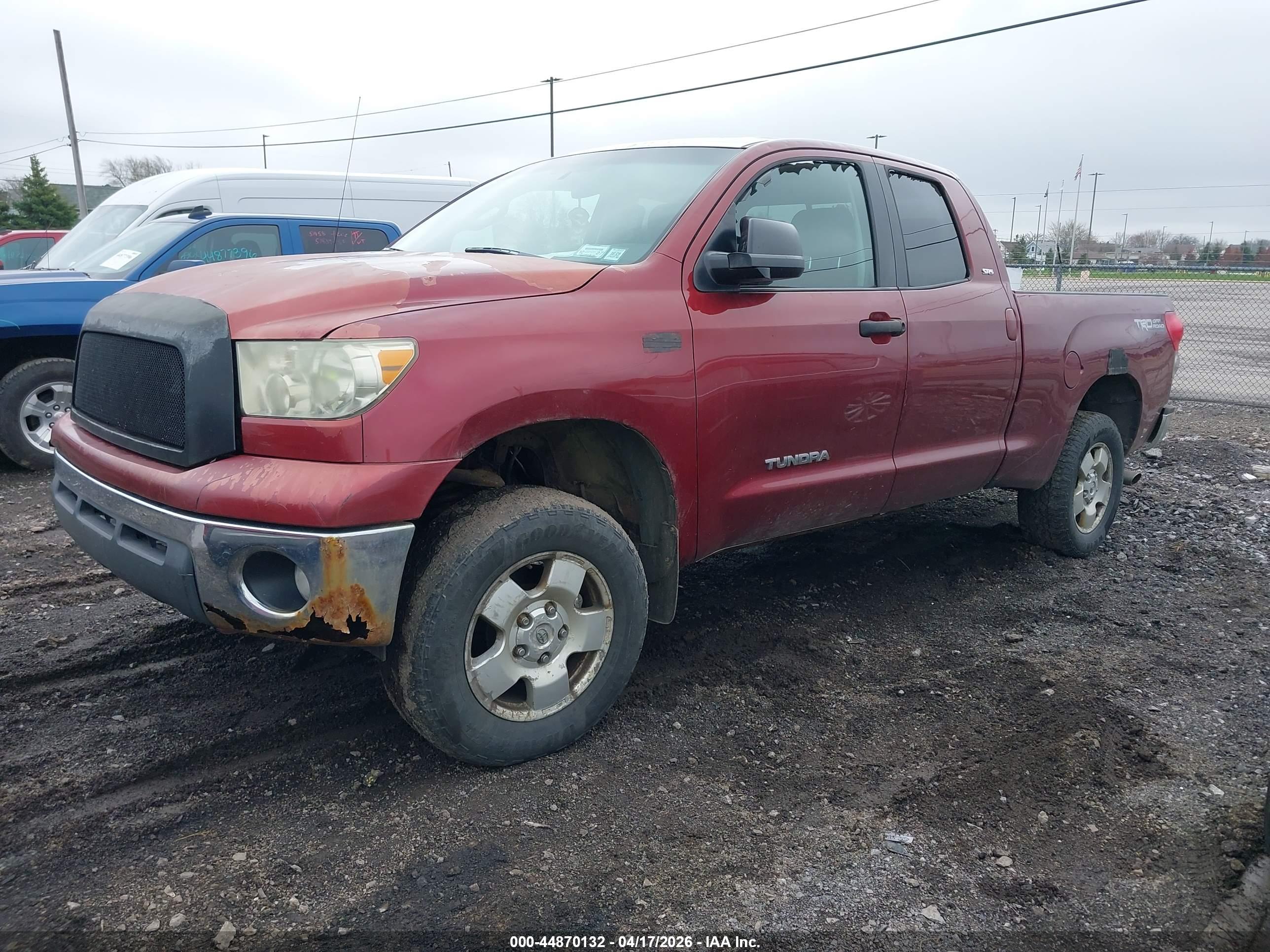 TOYOTA TUNDRA image 2