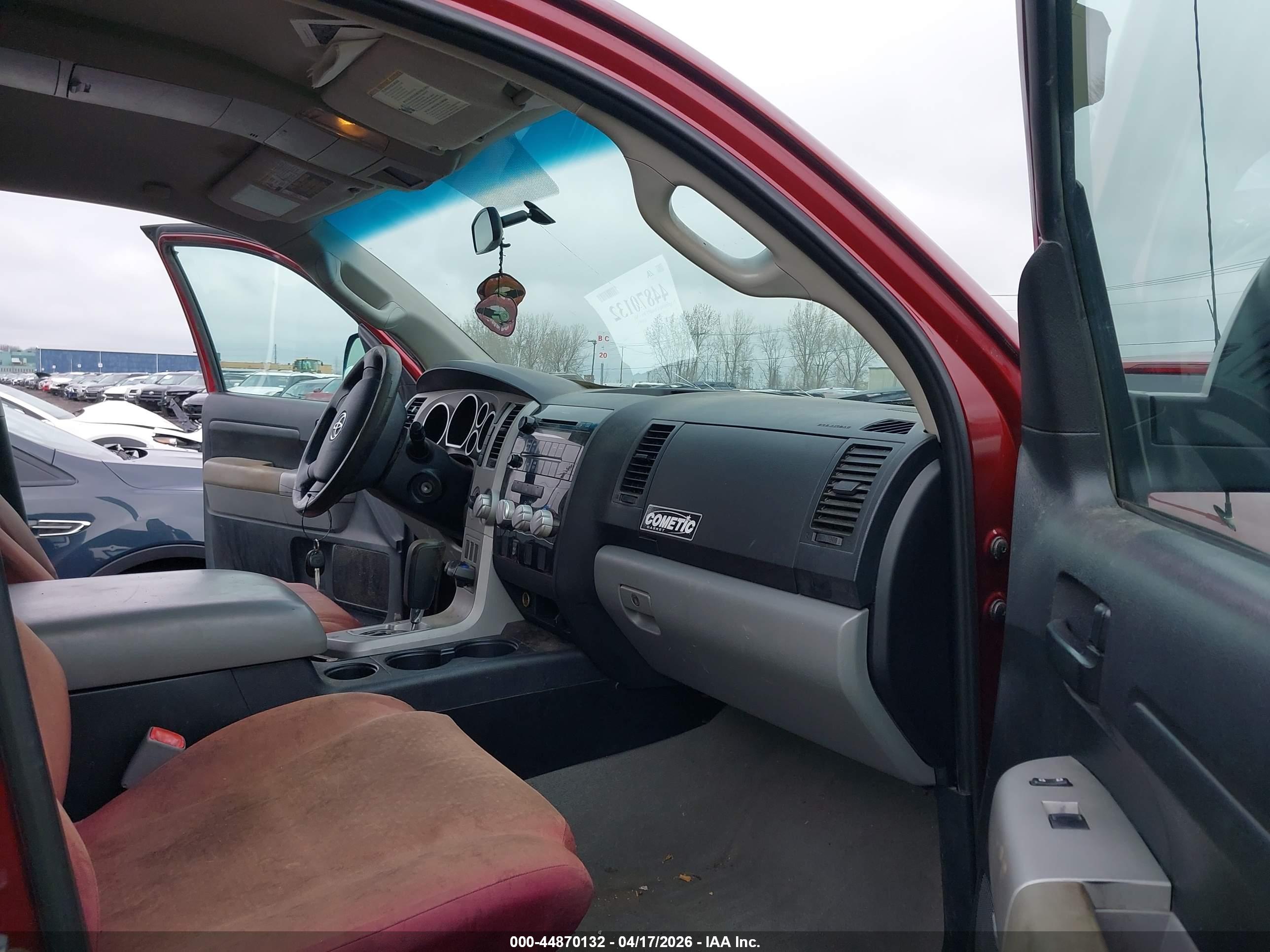 TOYOTA TUNDRA image 5