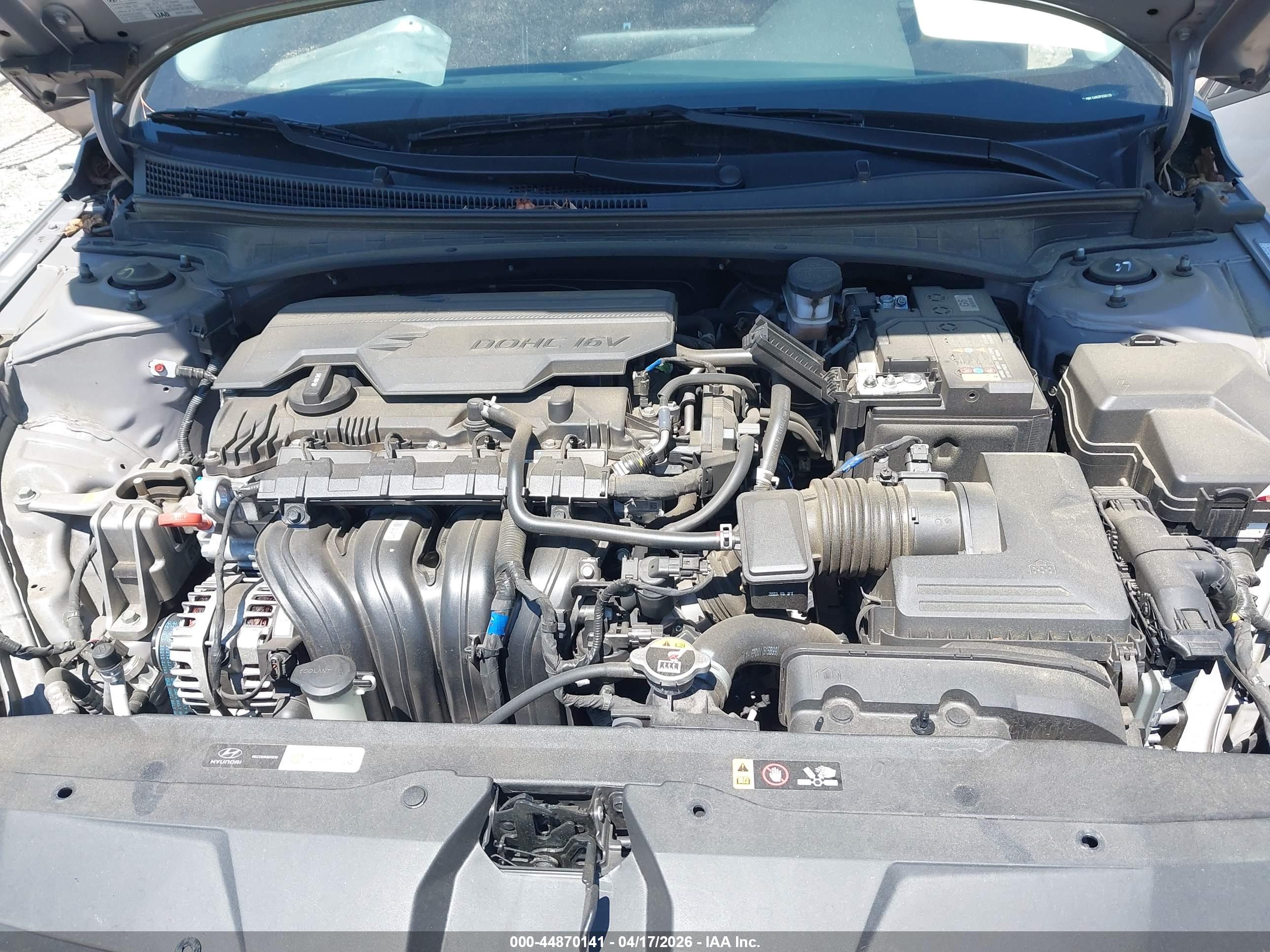 HYUNDAI ELANTRA image 10