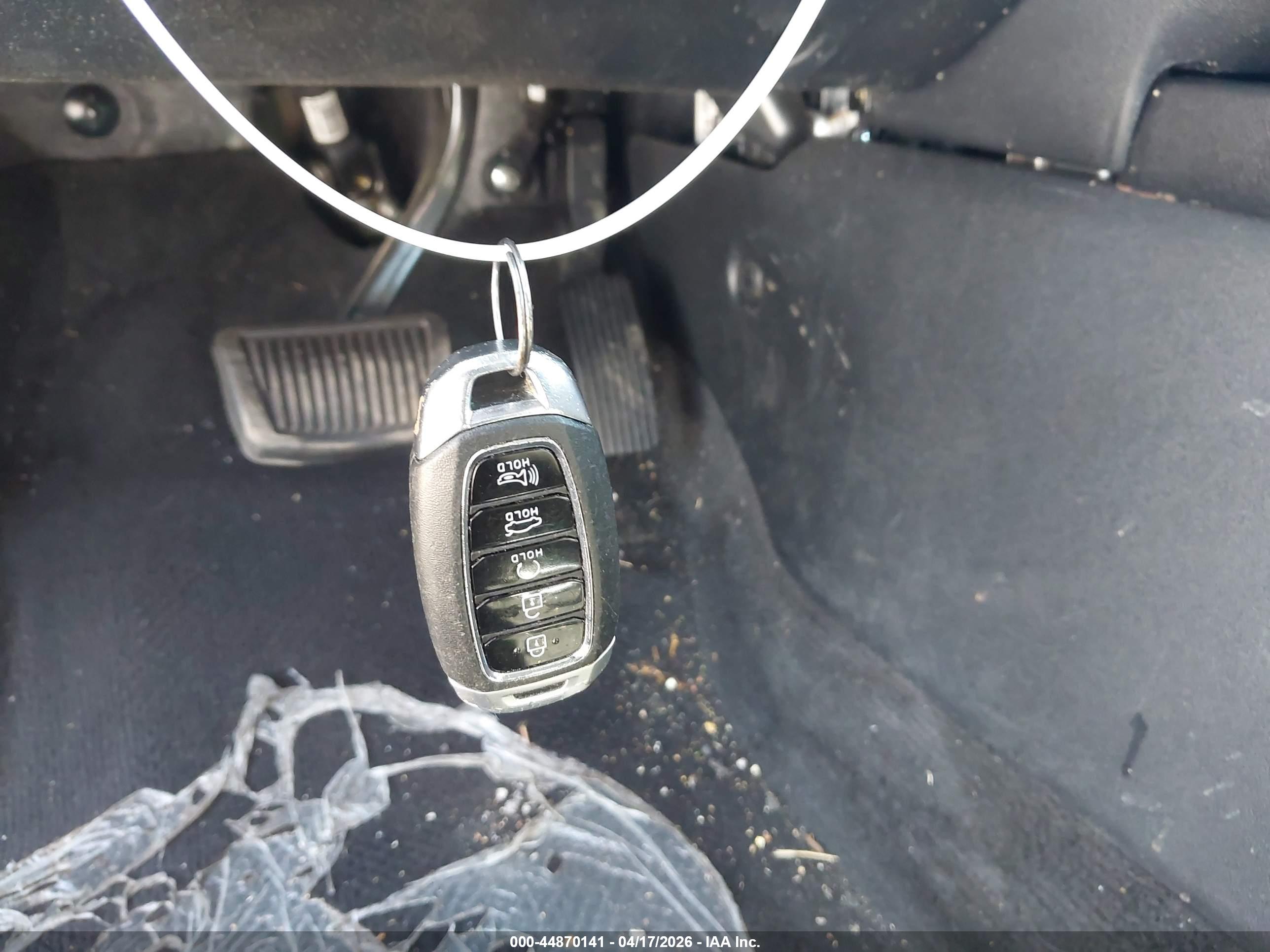 HYUNDAI ELANTRA image 11
