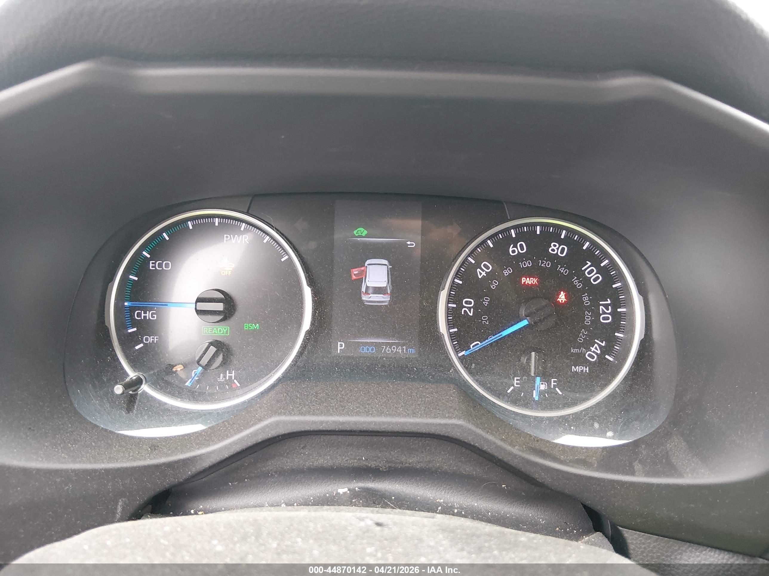 TOYOTA RAV4 image 7