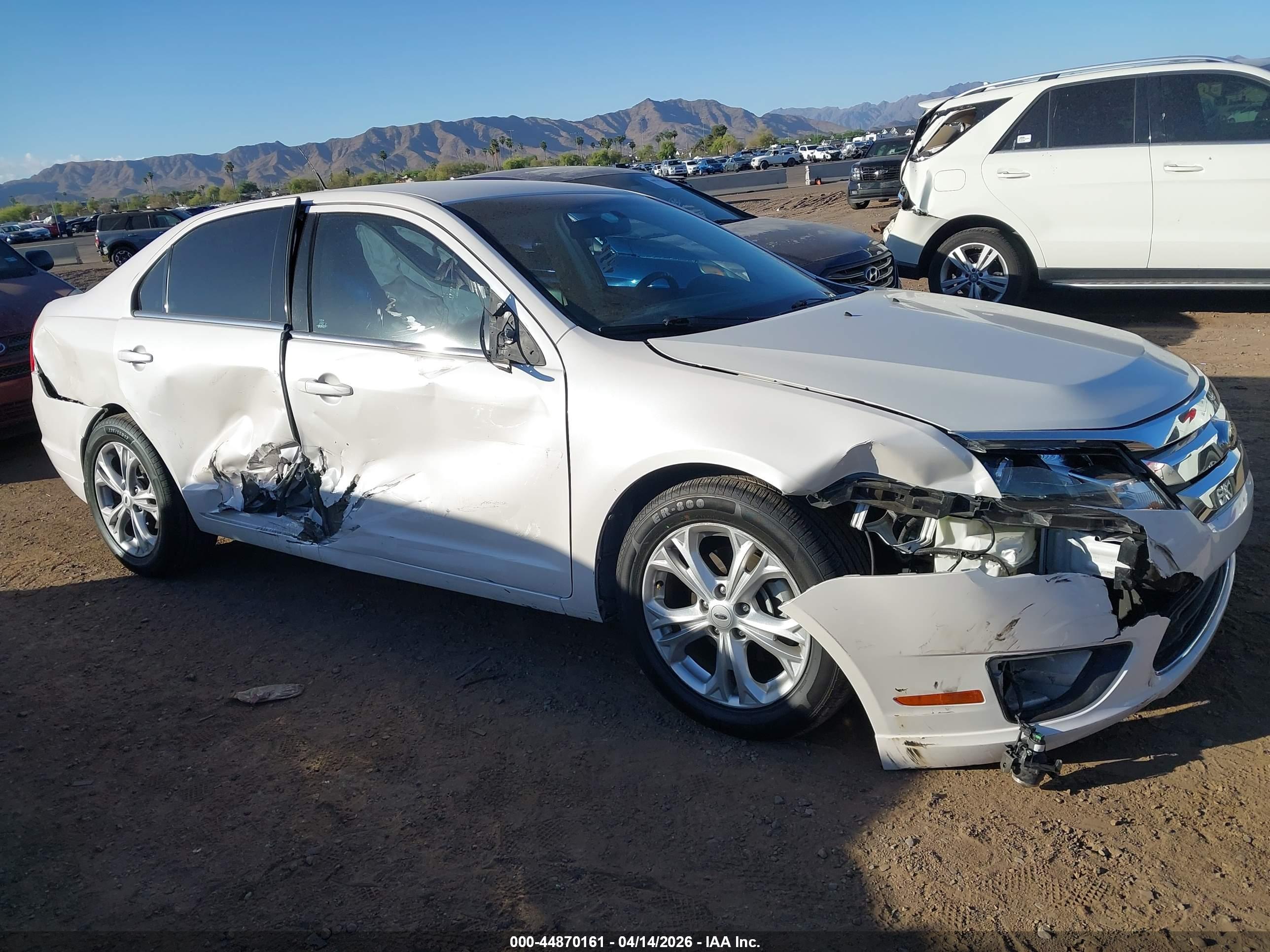 FORD FUSION image 6