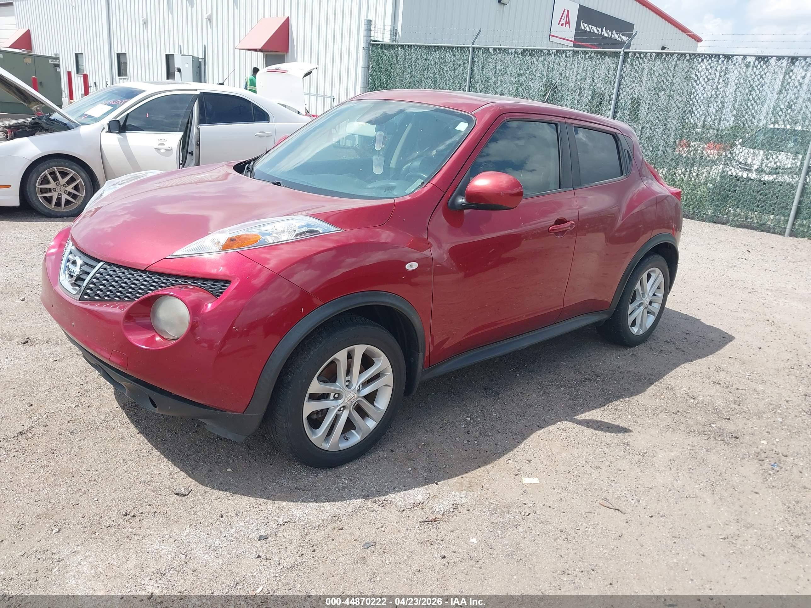 NISSAN JUKE image 2