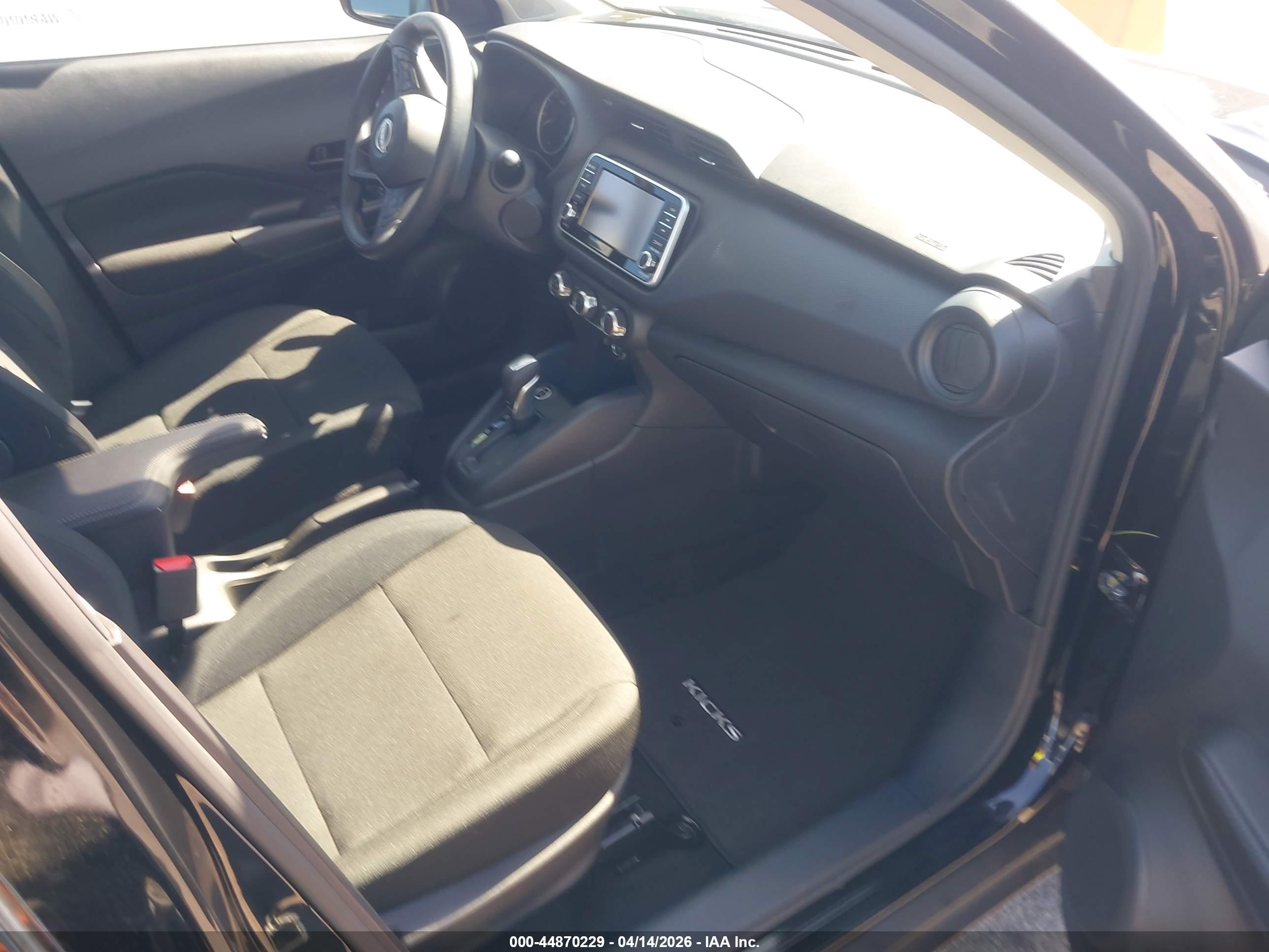 NISSAN KICKS image 5