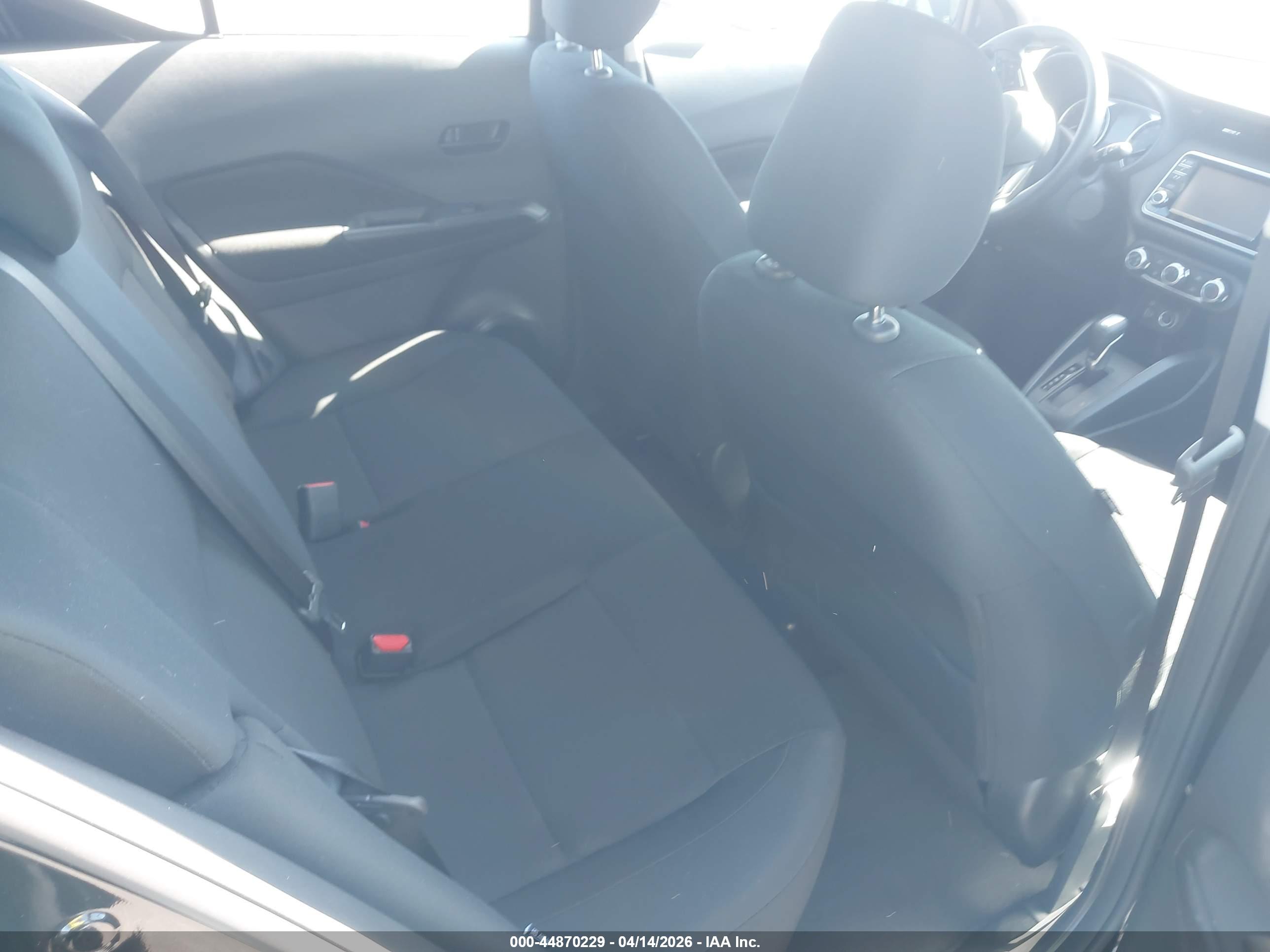 NISSAN KICKS image 8