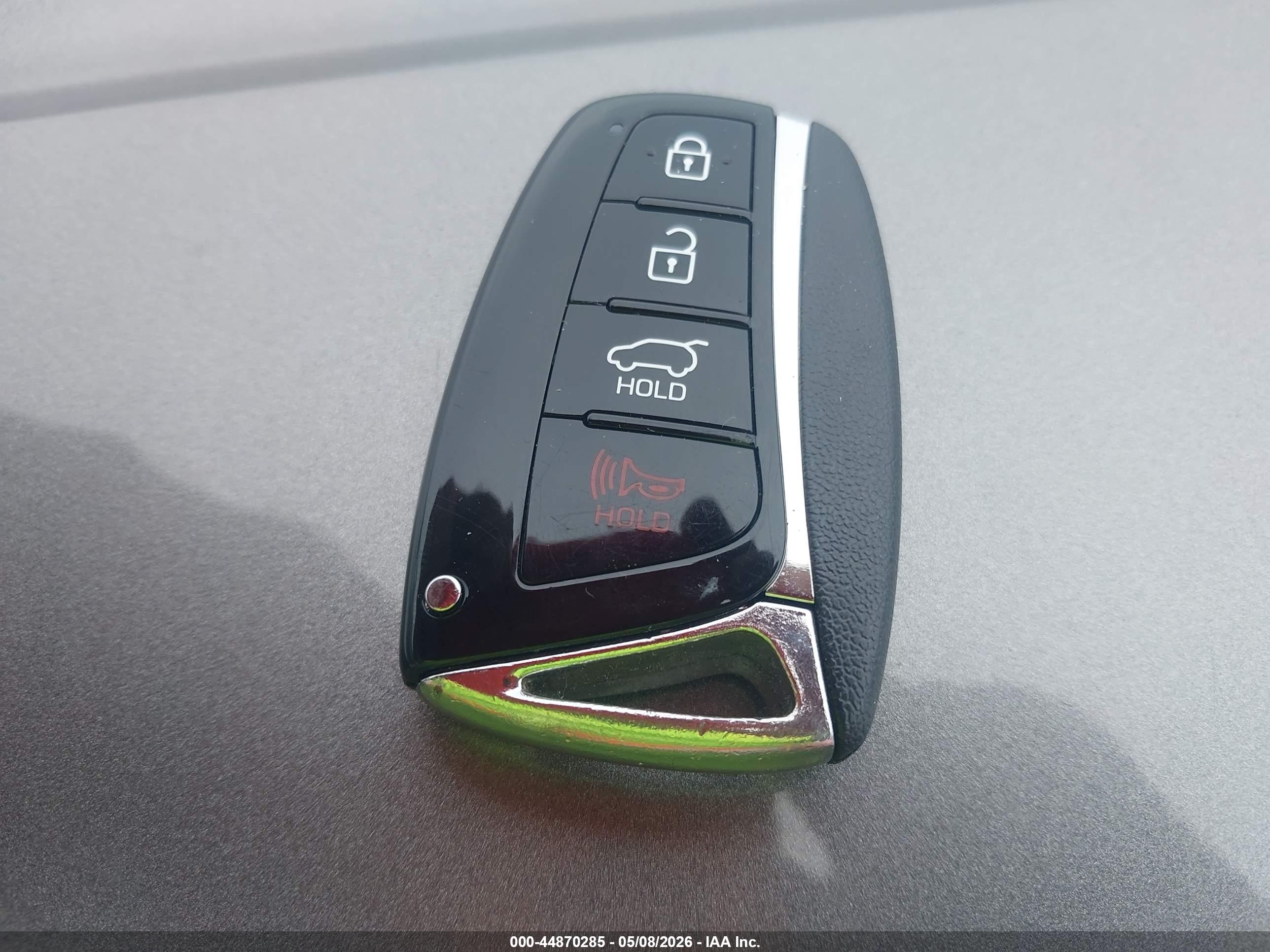 HYUNDAI SANTA image 11