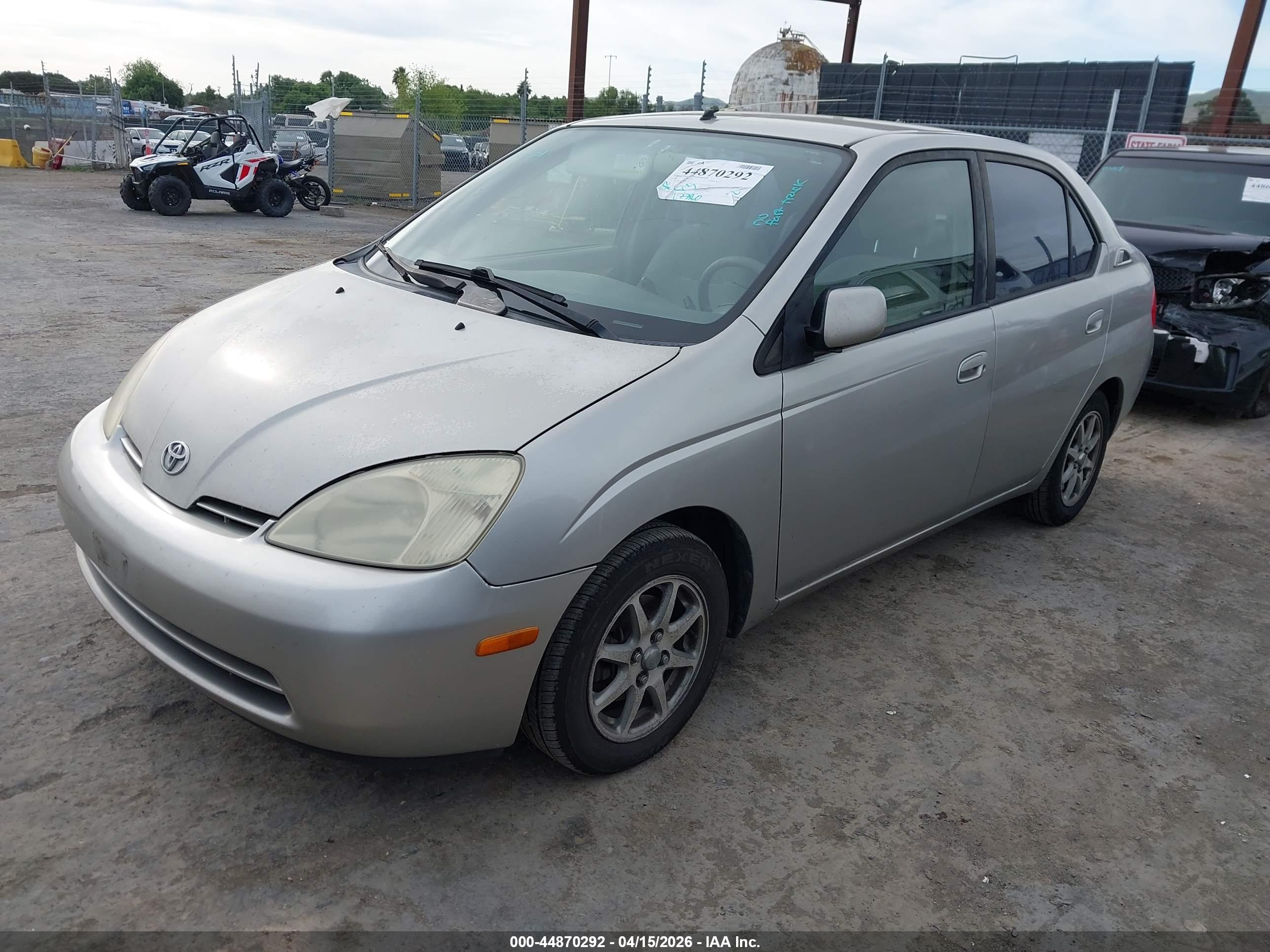 TOYOTA PRIUS image 2
