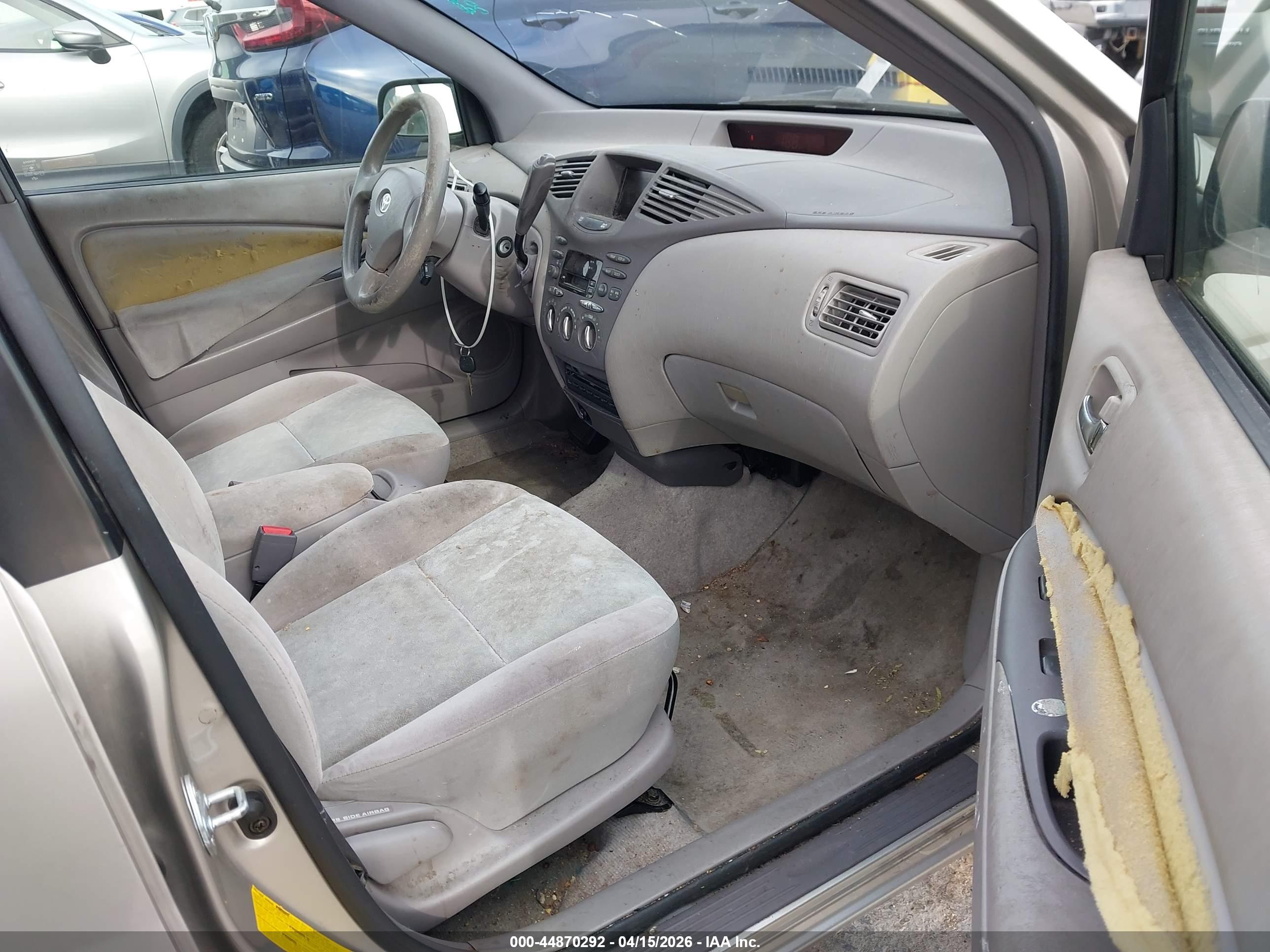 TOYOTA PRIUS image 5