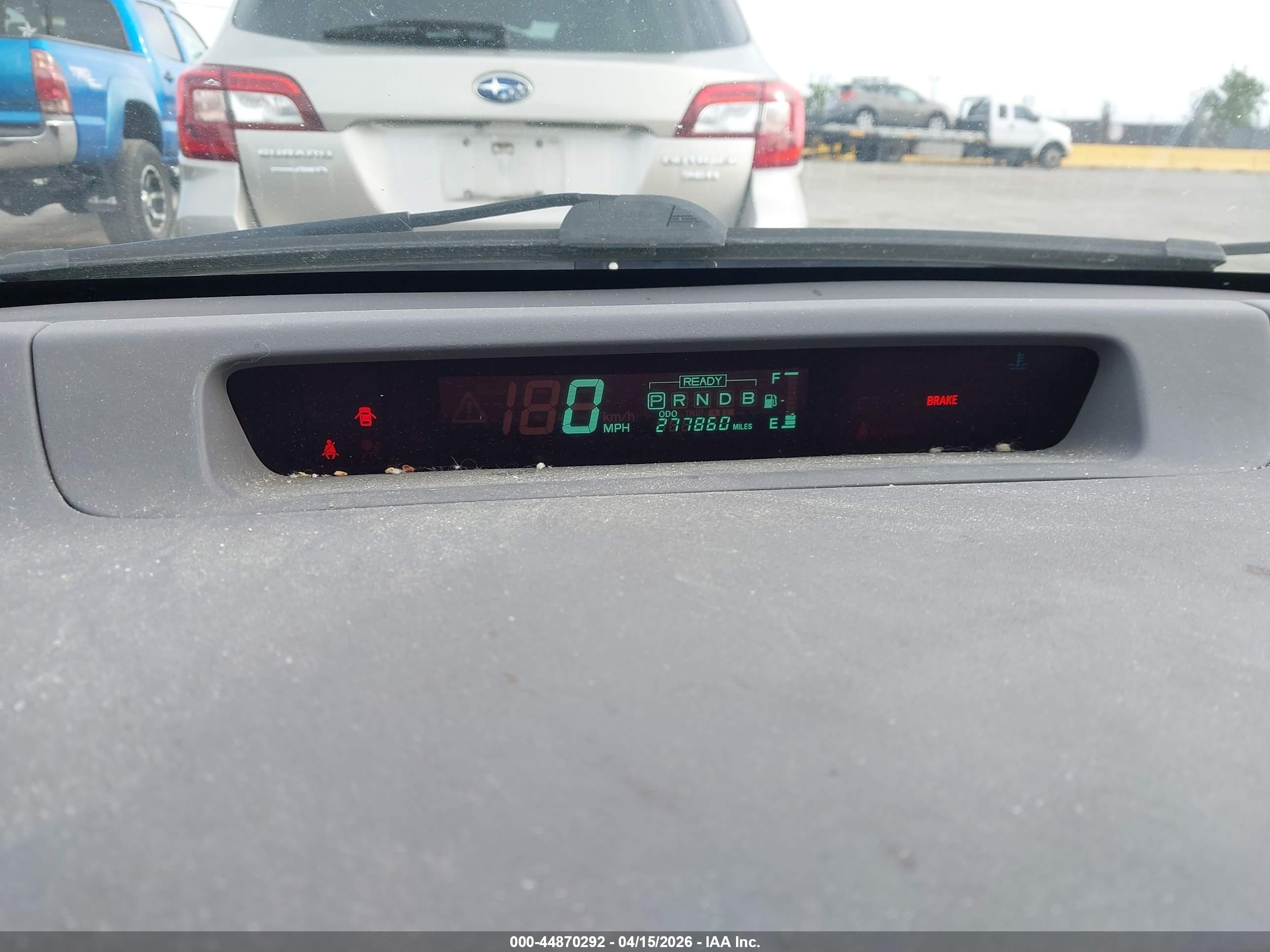 TOYOTA PRIUS image 7