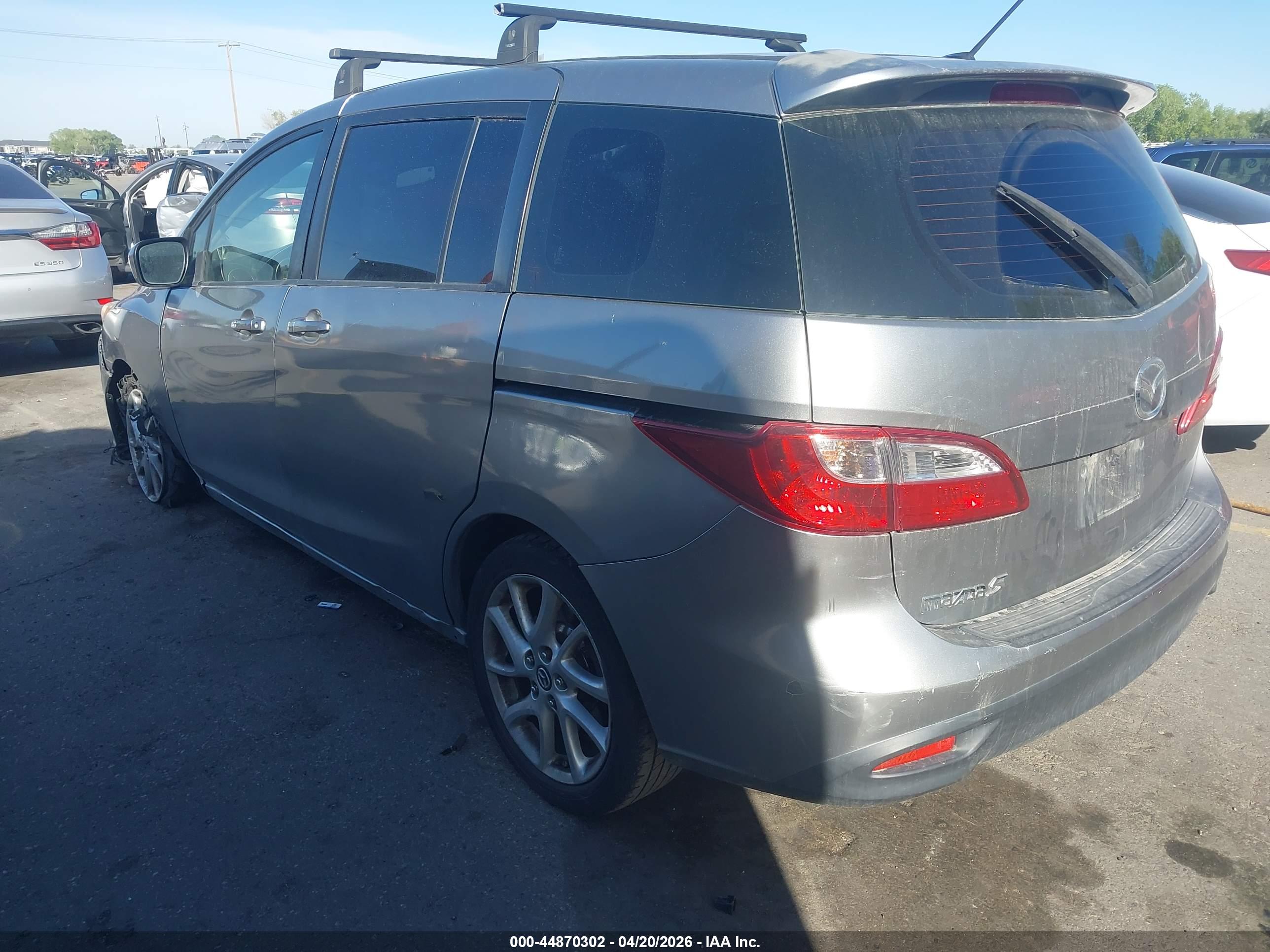 MAZDA MAZDA5 image 3