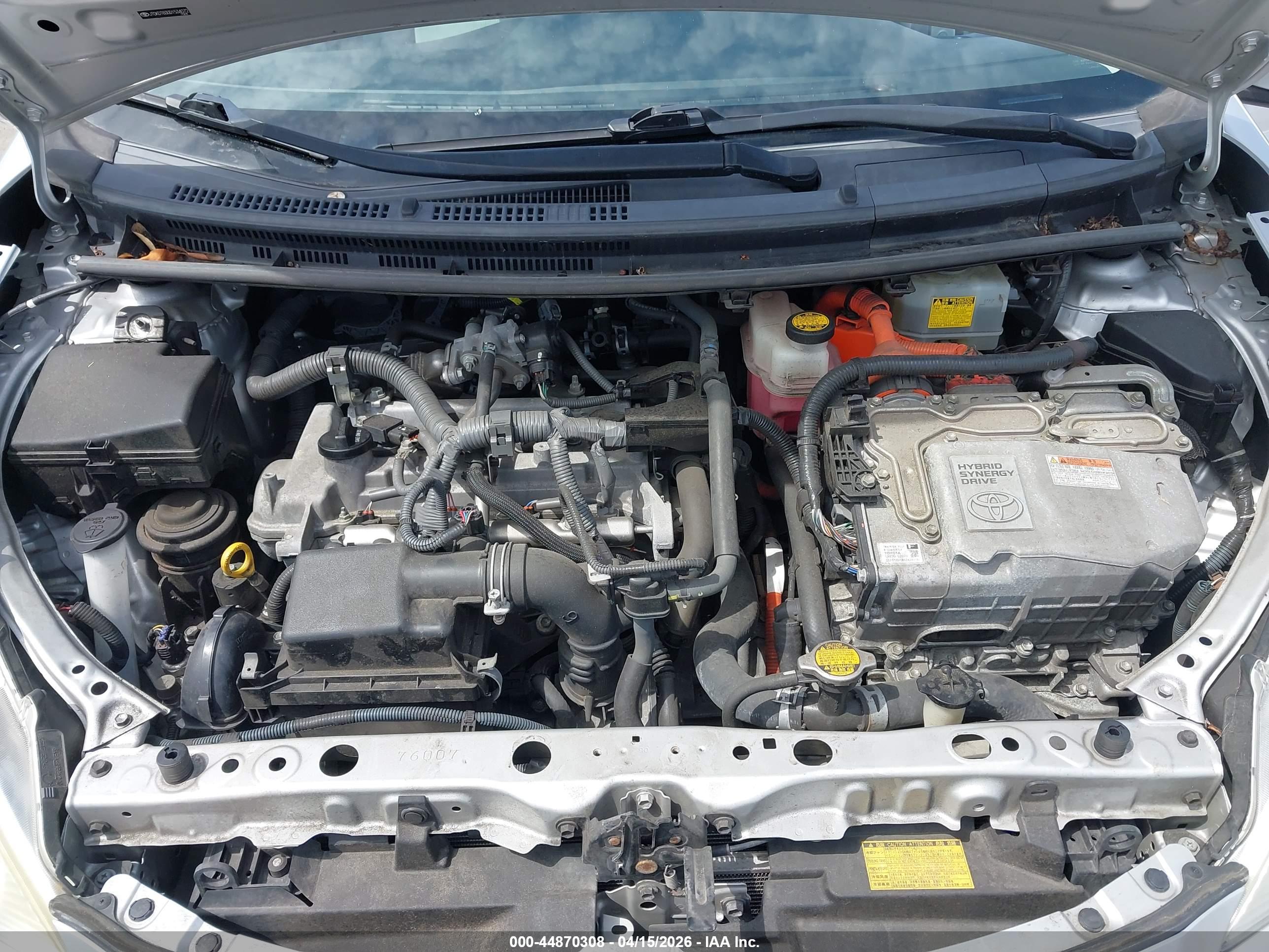TOYOTA PRIUS image 10